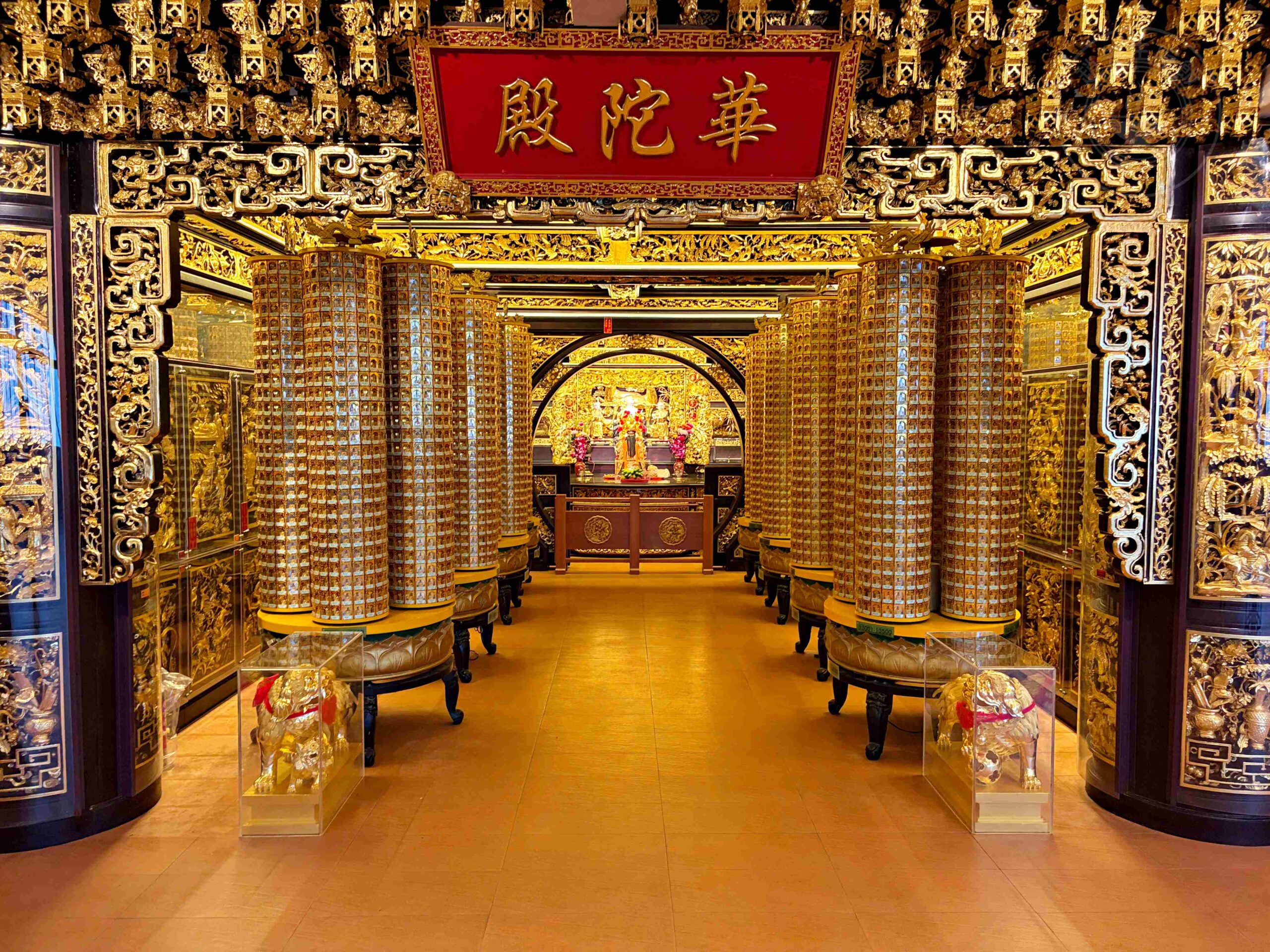 【中和景點】烘爐地南山福德宮，超靈驗24小時求財賞大台北日夜景推薦(參拜路線、攻略) @趙先生吃飯