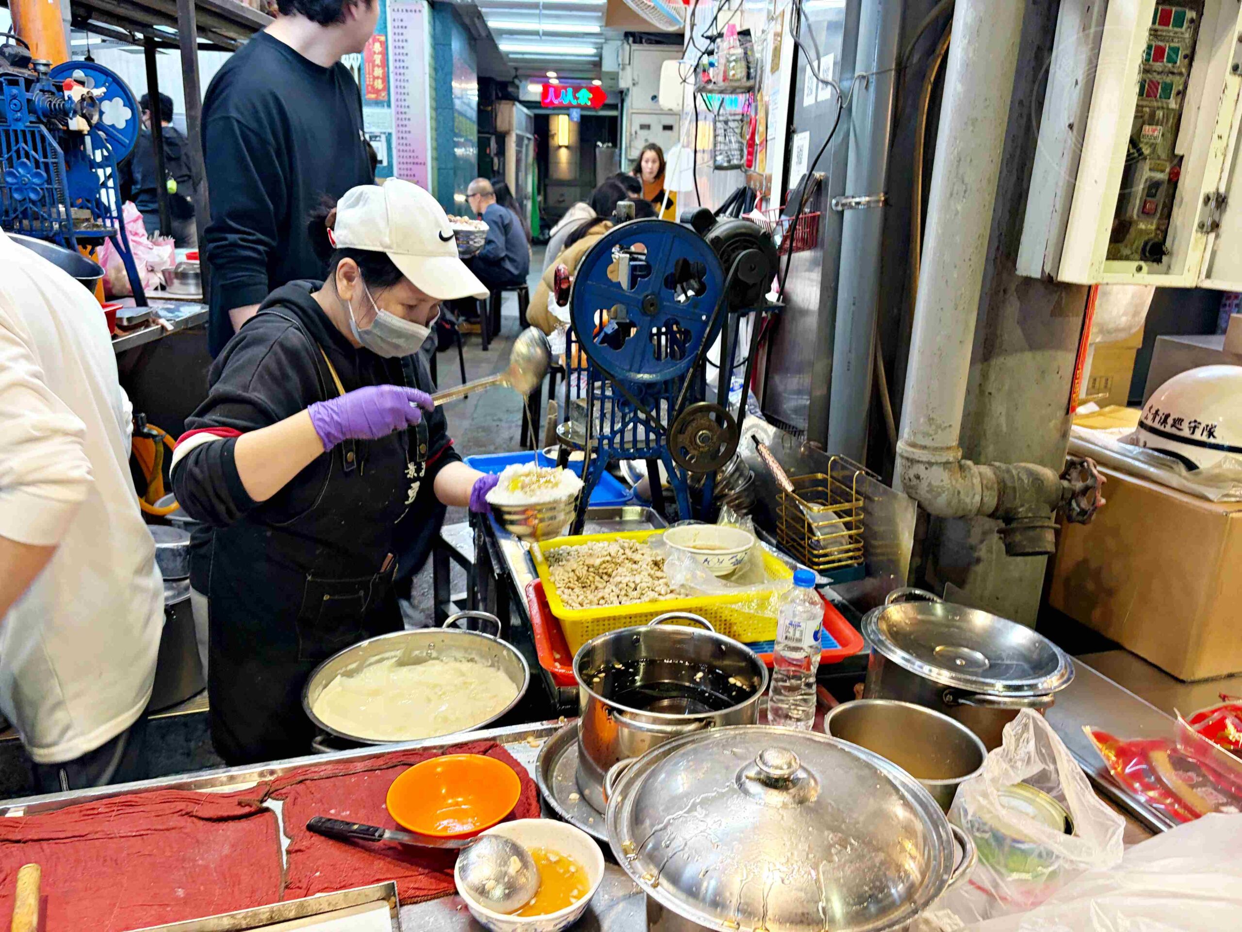 【景美夜市美食】景美豆花，營業到半夜的超人氣排隊甜湯，大碗又好吃推薦(菜單) @趙先生吃飯