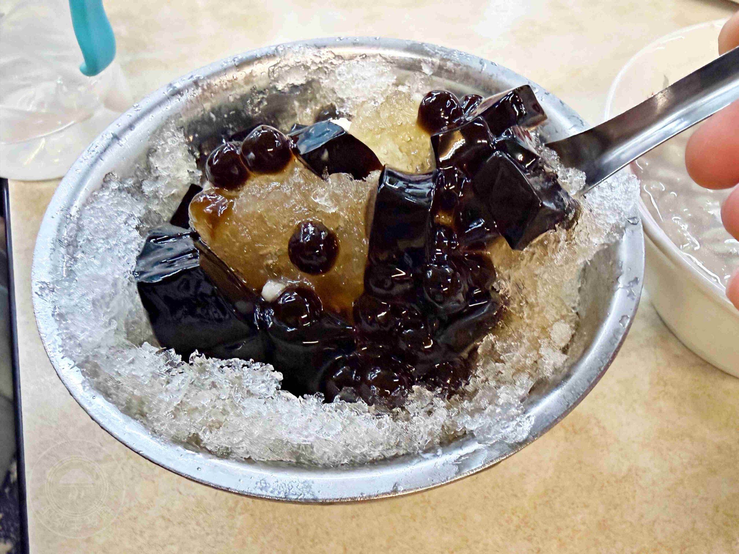 【景美夜市美食】景美豆花，營業到半夜的超人氣排隊甜湯，大碗又好吃推薦(菜單) @趙先生吃飯