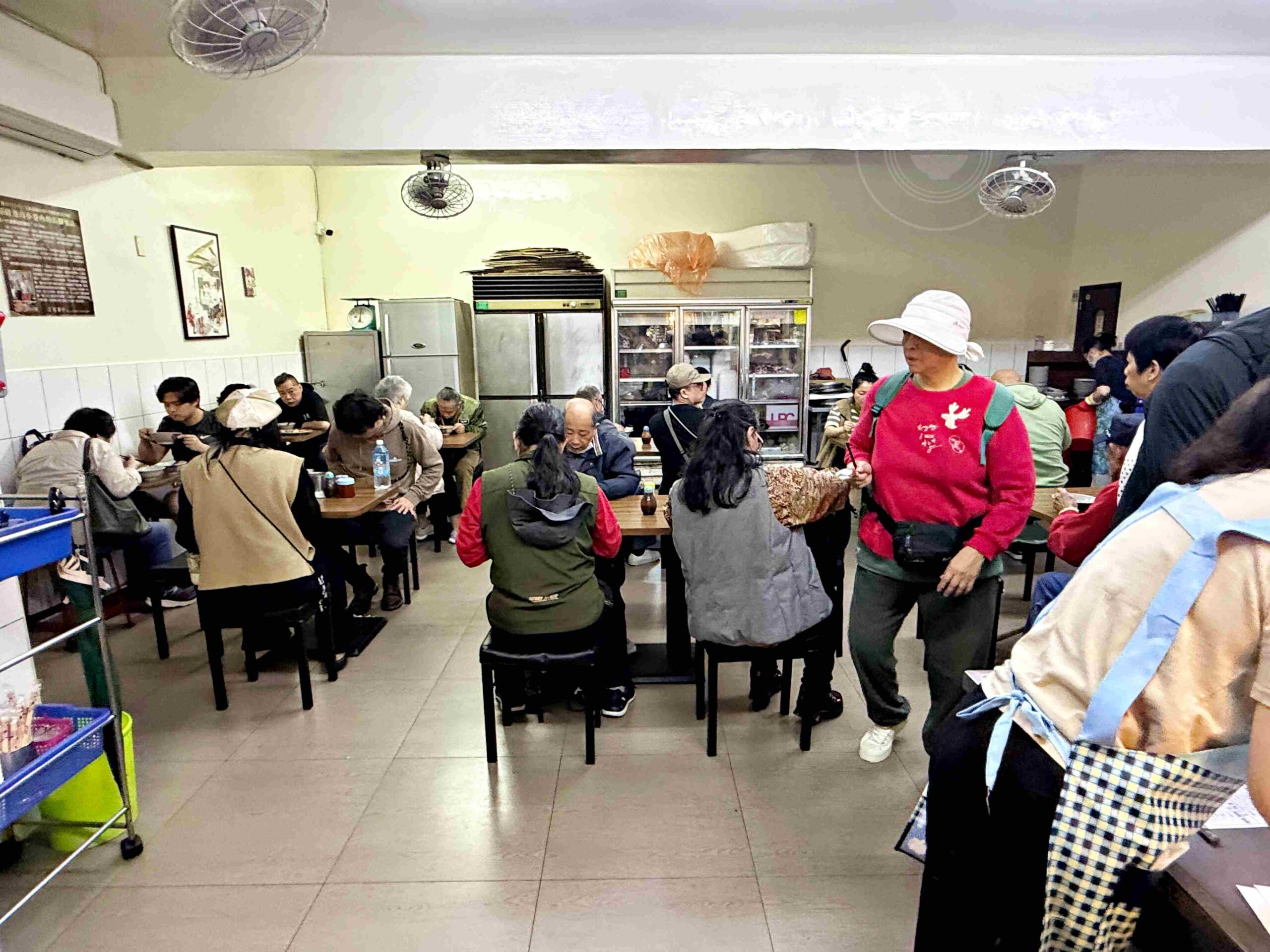 【基隆美食】長腳麵食，巷弄隱藏版70年老字號小吃，還得過500碗推薦！(菜單) @趙先生吃飯