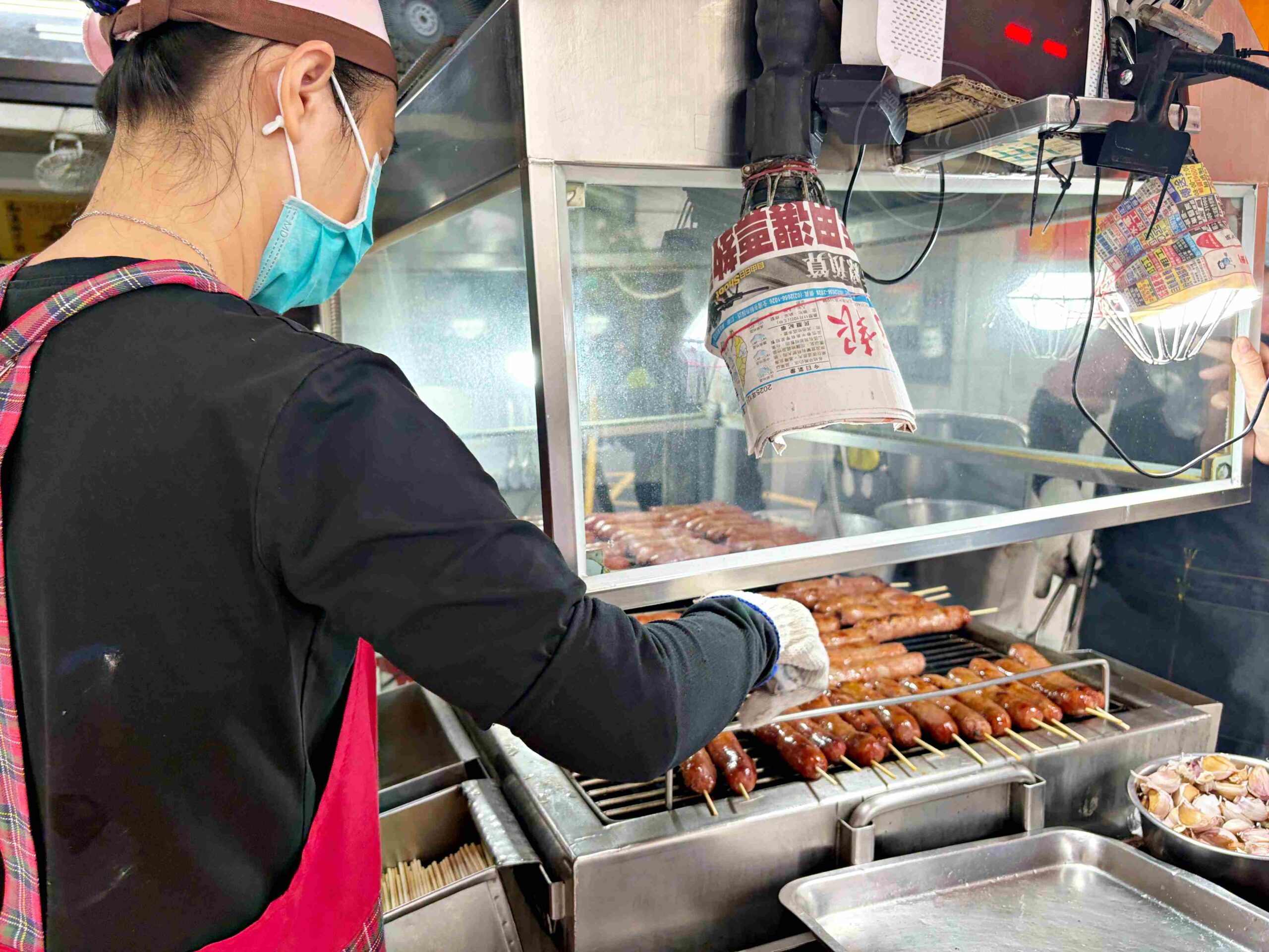 【板橋美食】油庫口蚵仔麵線+炭烤香腸,新埔站巷弄四十年小吃推薦大麵線加炭烤香腸 @趙先生吃飯 【板橋美食】油庫口蚵仔麵線+炭烤香腸,新埔站巷弄四十年小吃推薦大麵線加炭烤香腸 @趙先生吃飯