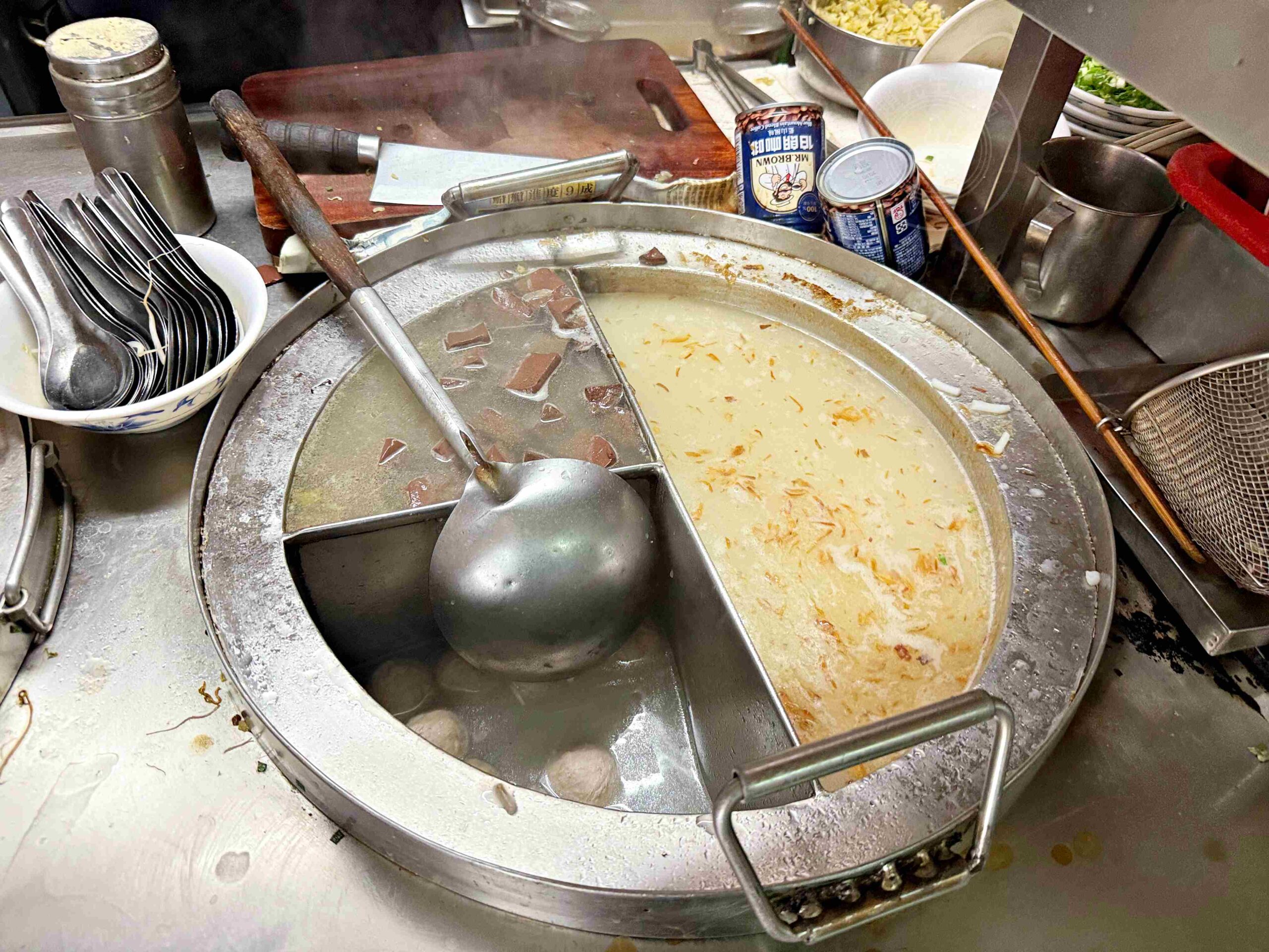 【大安區美食】呂巷仔口麵食館,隱藏版巷弄超便宜小吃店推薦(菜單) @趙先生吃飯 【大安區美食】呂巷仔口麵食館,隱藏版巷弄超便宜小吃店推薦(菜單) @趙先生吃飯