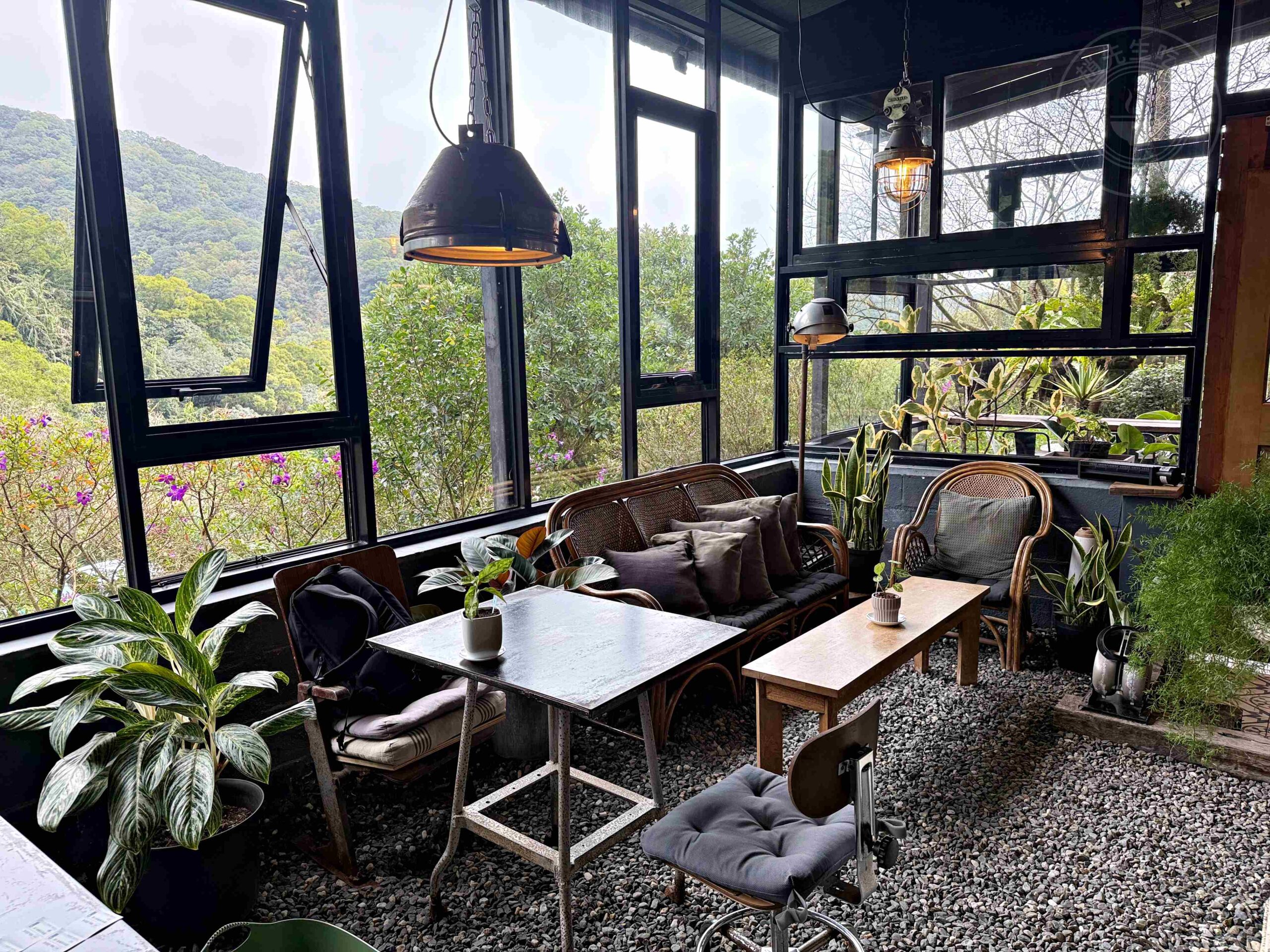 【陽明山美食】野人花園，平價不限時的森林系玻璃屋景觀咖啡廳推薦(菜單) @趙先生吃飯