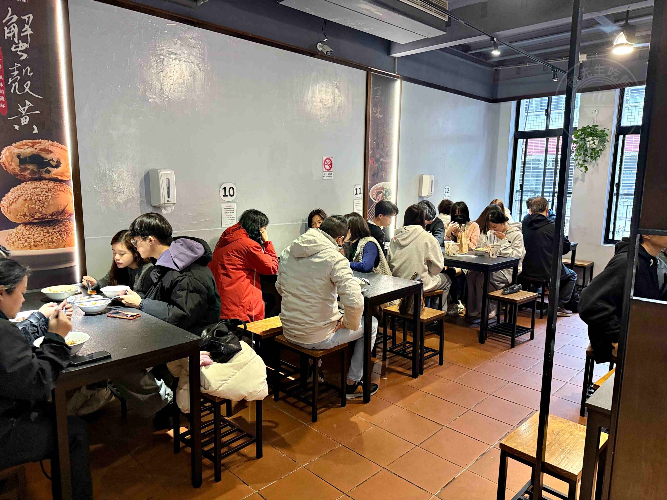 【西門美食】西門麵店銷魂豬腳飯，60年老店24小時營業，必點銷魂豬腳飯配半熟蛋 (菜單) @趙先生吃飯