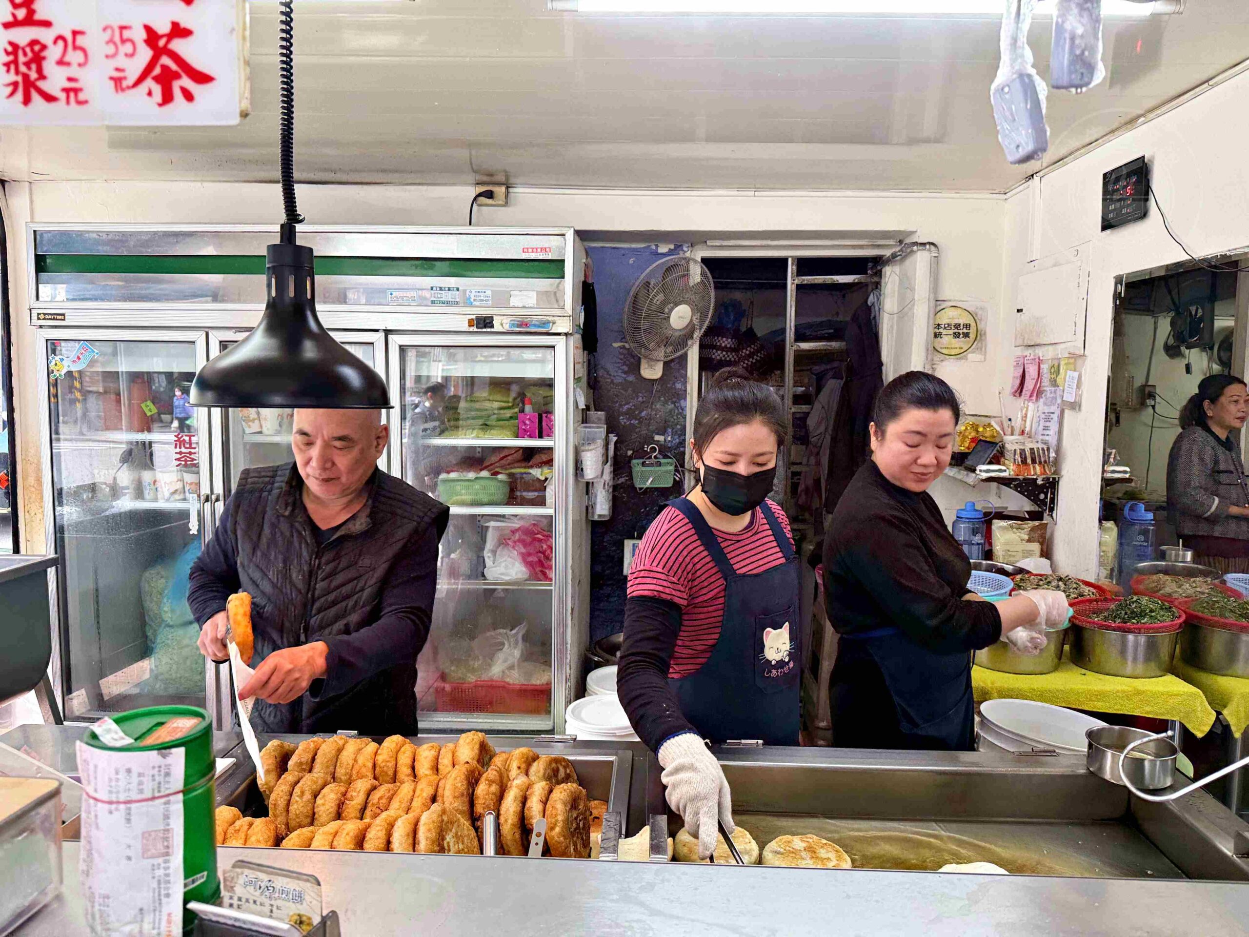 【小南門美食】中原福州乾麵，榮獲500碗評鑑的老字號餛飩湯跟傻瓜乾麵推薦(推薦) @趙先生吃飯