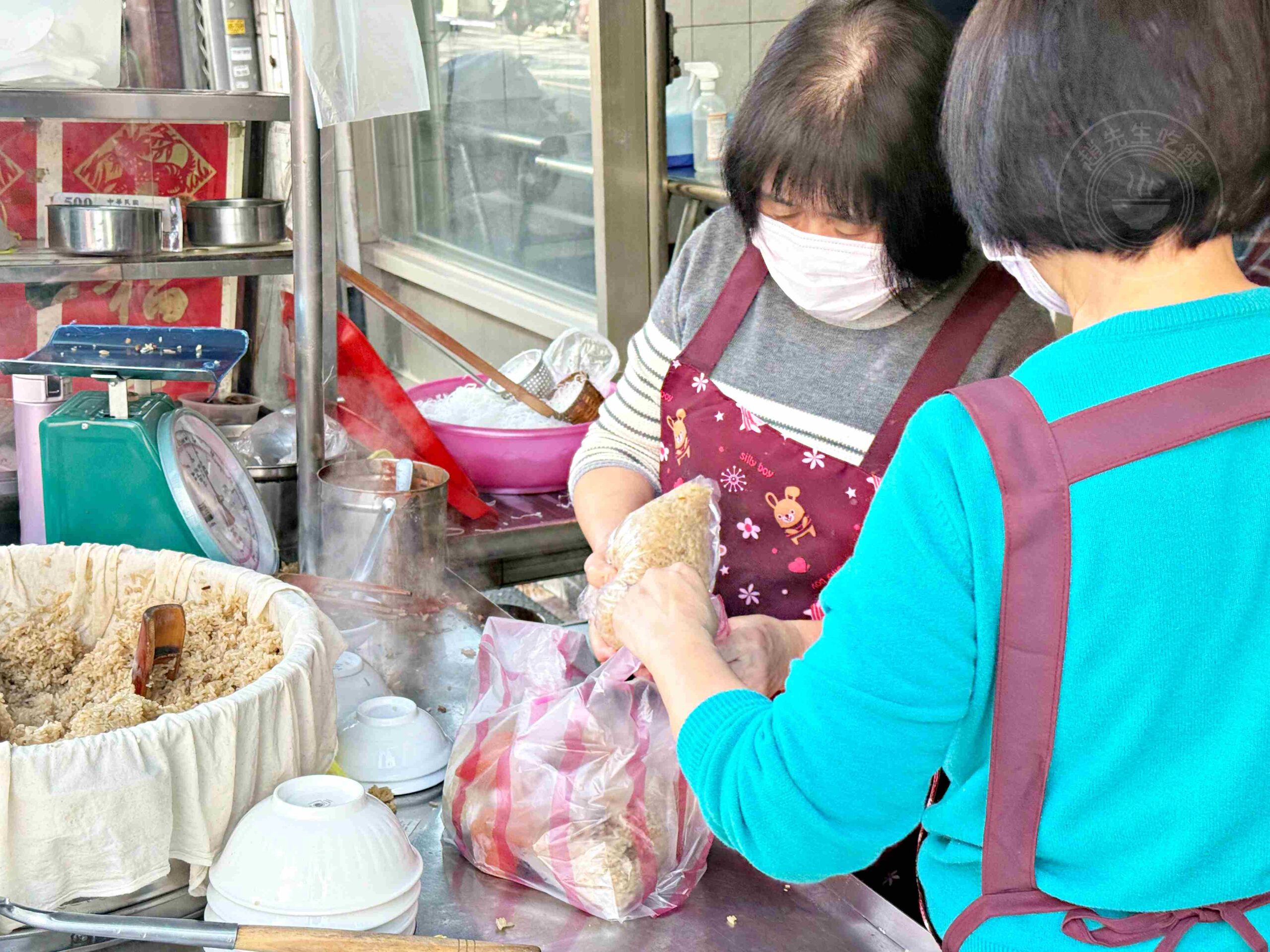 【三重美食】阿田油飯，在地經營50年老店，在地人從小吃到大的銅板古早味推薦(菜單) @趙先生吃飯