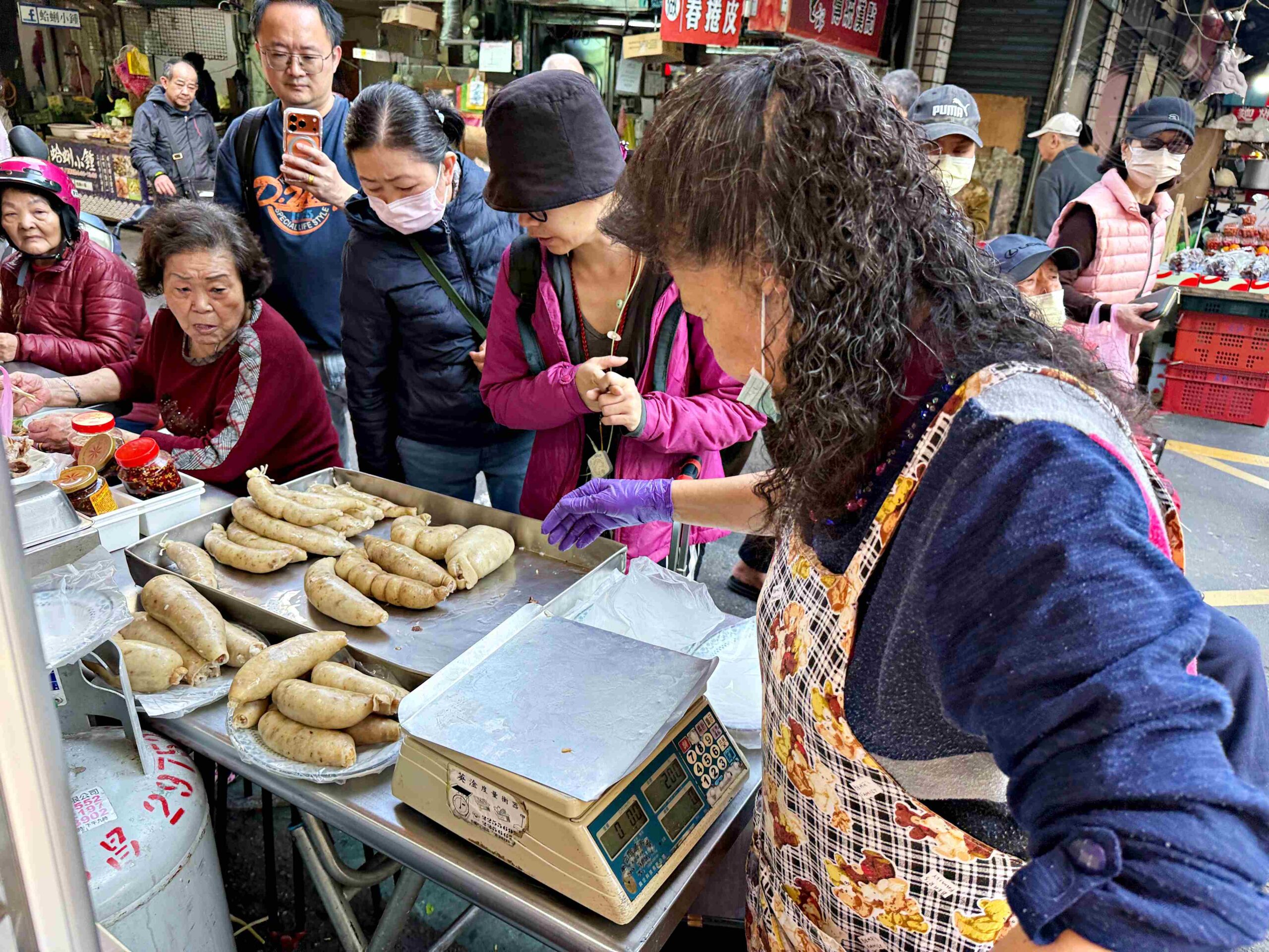 【三重美食】麗紅米粉湯,傳承三代80年市場老字號,手工大腸頭、米粉湯黑白切都推薦(菜單) @趙先生吃飯 【三重美食】麗紅米粉湯,傳承三代80年市場老字號,手工大腸頭、米粉湯黑白切都推薦(菜單) @趙先生吃飯