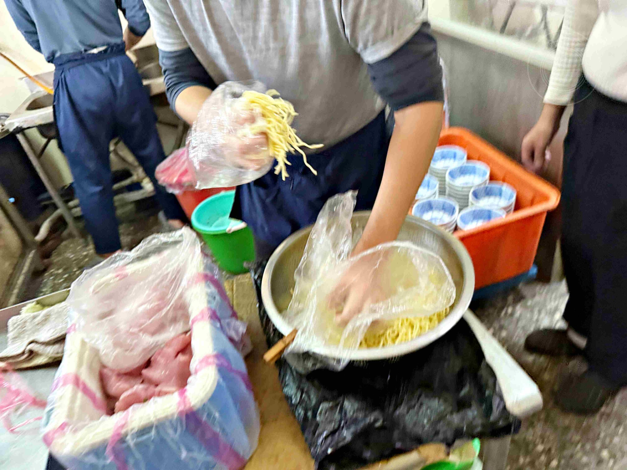 【三重小吃】阿田麵，這碗古早味油蔥麵真的很強，里肌肉片軟嫩又大塊 (菜單) @趙先生吃飯