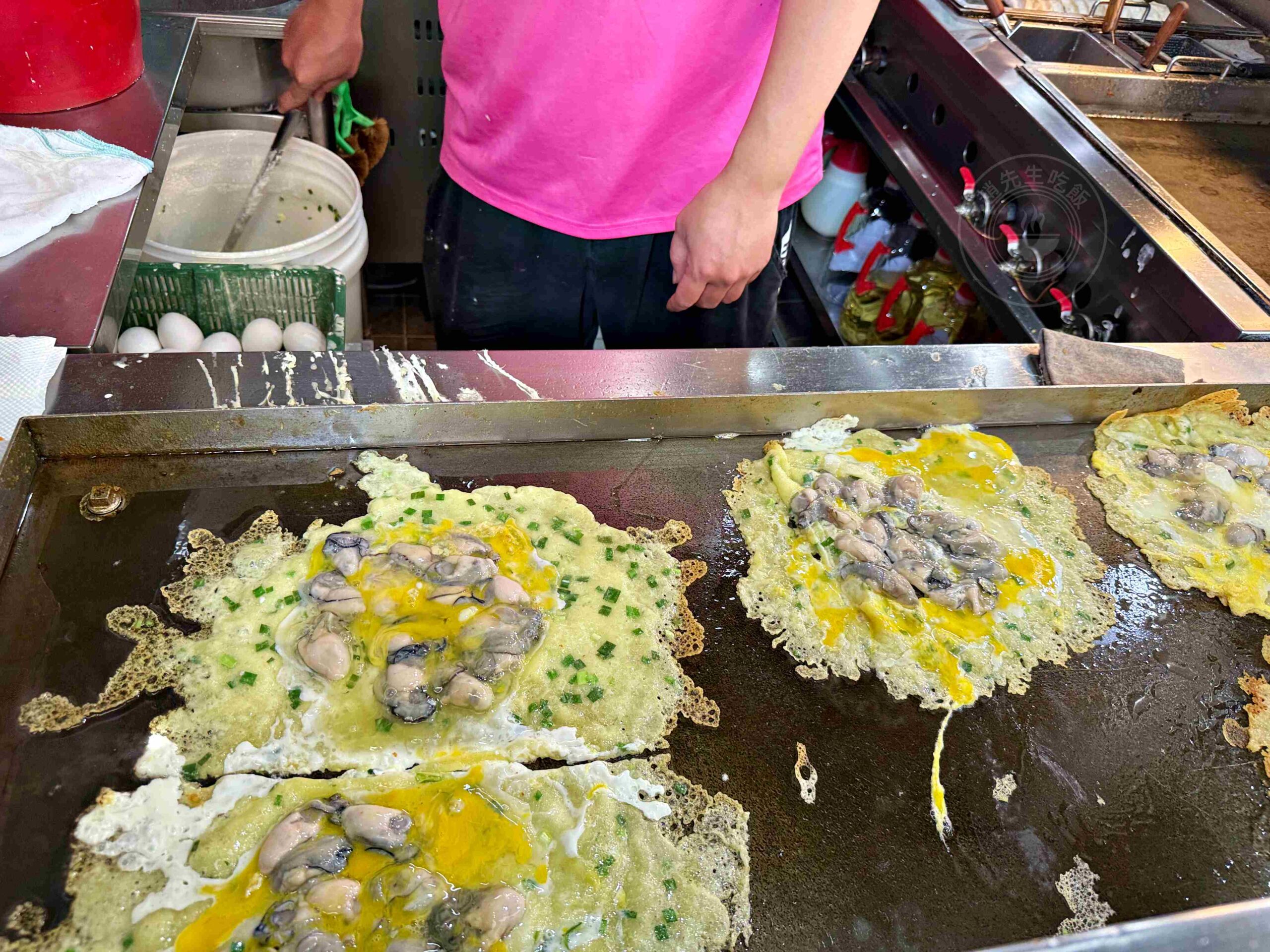 【三重美食】雲林鍋貼，鍋貼、脆皮蛋煎、蚵仔煎超酥脆配東石鮮蚵肥美推薦 (菜單) @趙先生吃飯