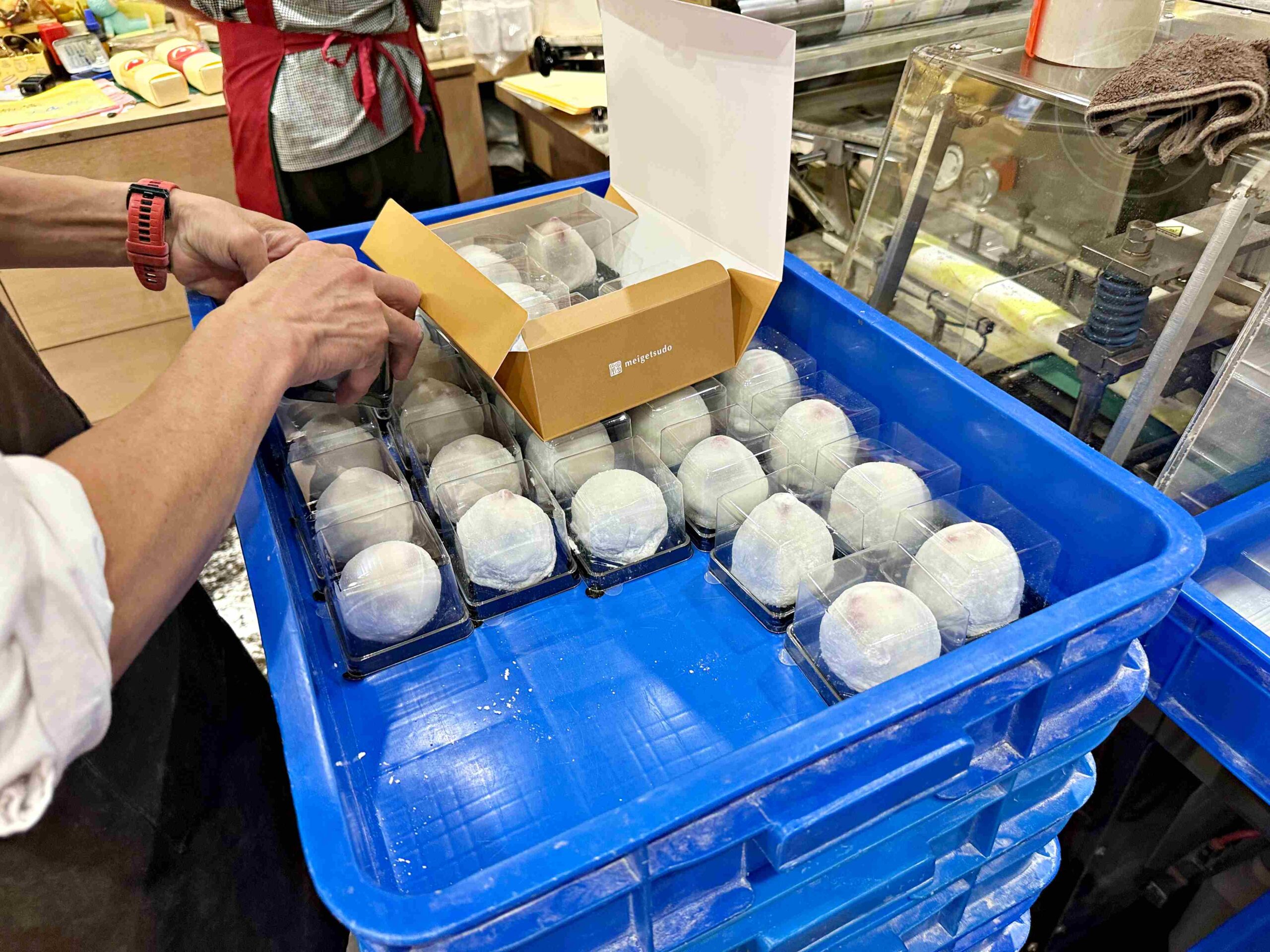 【三重美食】明月堂和菓子,每天只賣五小時的排隊甜點推薦草莓大福(菜單) @趙先生吃飯 【三重美食】明月堂和菓子,每天只賣五小時的排隊甜點推薦草莓大福(菜單) @趙先生吃飯