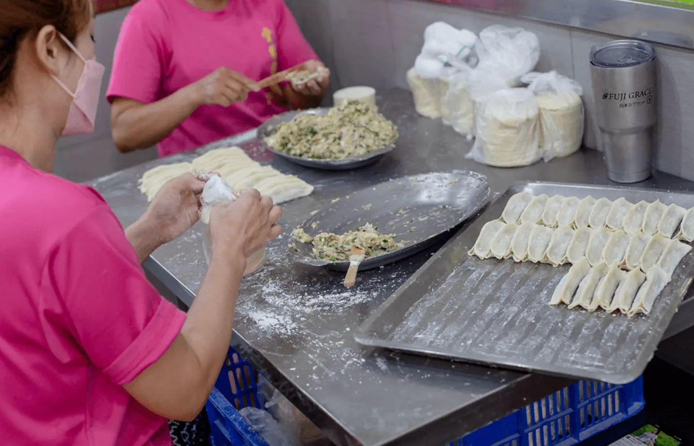 【三重美食】雲林鍋貼，鍋貼、脆皮蛋煎、蚵仔煎超酥脆配東石鮮蚵肥美推薦 (菜單) @趙先生吃飯