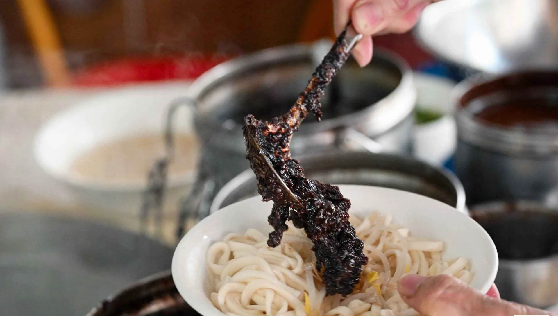 【古亭美食】金華麵店，40年老字號巷弄隱藏版超高CP值老味道推薦炸醬麵(菜單) @趙先生吃飯