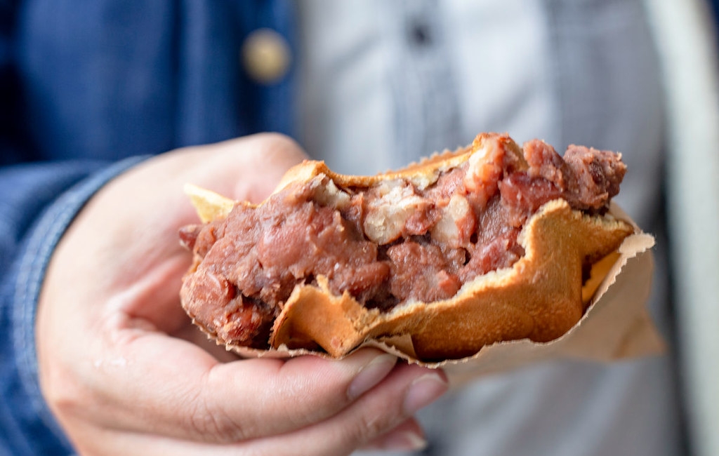 【板橋美食】太極鰲車輪餅，巨無霸爆餡紅豆餅推薦，竟然只要15元無敵好吃(菜單) @趙先生吃飯