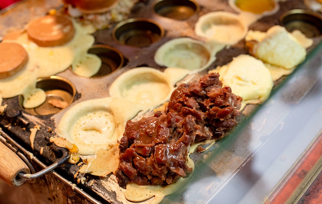 【板橋美食】太極鰲車輪餅，巨無霸爆餡紅豆餅推薦，竟然只要15元無敵好吃(菜單) @趙先生吃飯