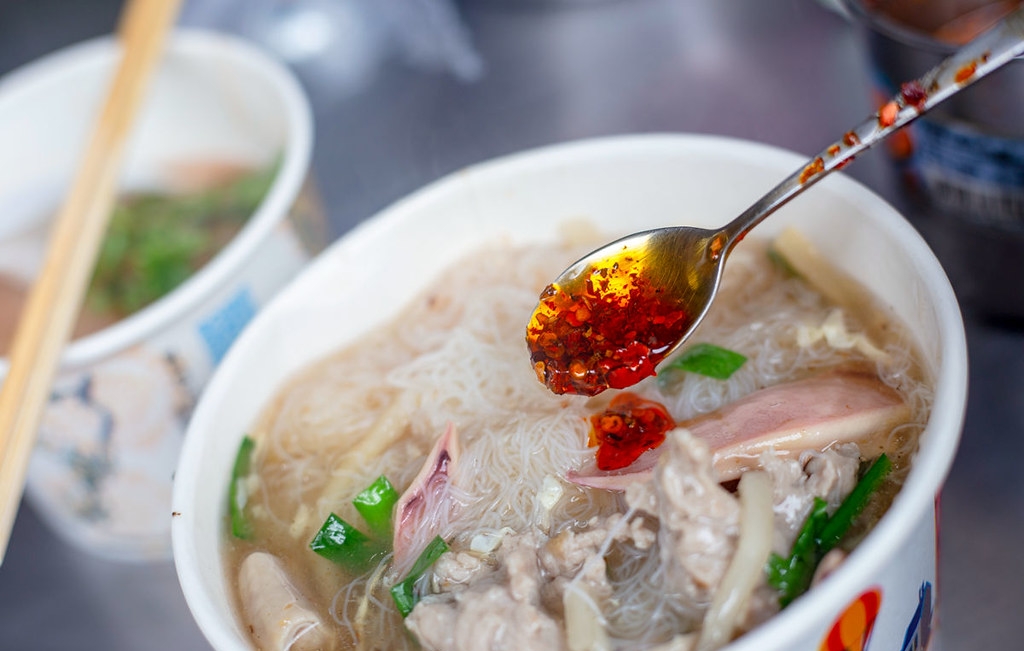 【南京三民美食】彰化肉圓魷魚羹，50年市場排隊老店，肉羹、肉圓意外超強(菜單) @趙先生吃飯