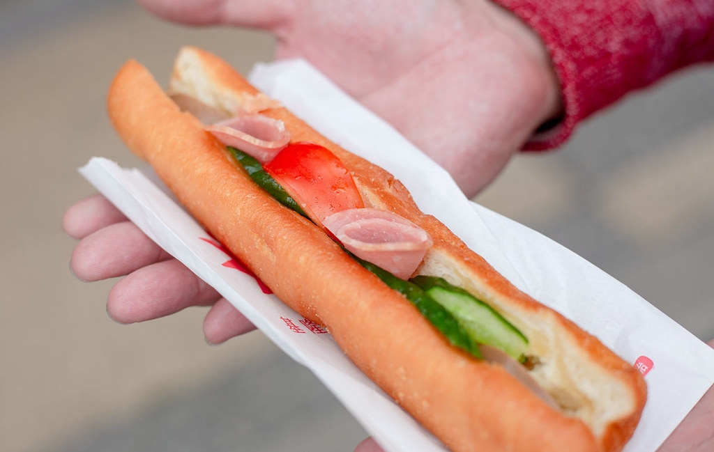 【基隆美食】九如營養三明治，20年人氣排隊現炸麵包，超高CP值必吃推薦(菜單) @趙先生吃飯