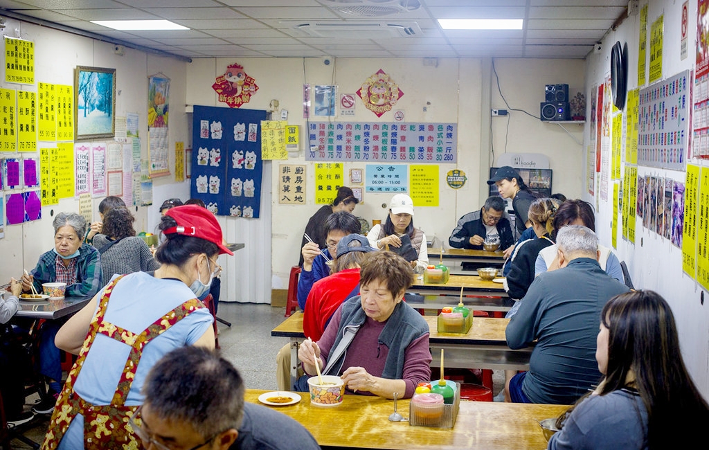 【三重美食】早到晚到三重溪尾店｜從早賣到凌晨的浮誇早午餐，你吃過了嗎？（附菜單） @趙先生吃飯