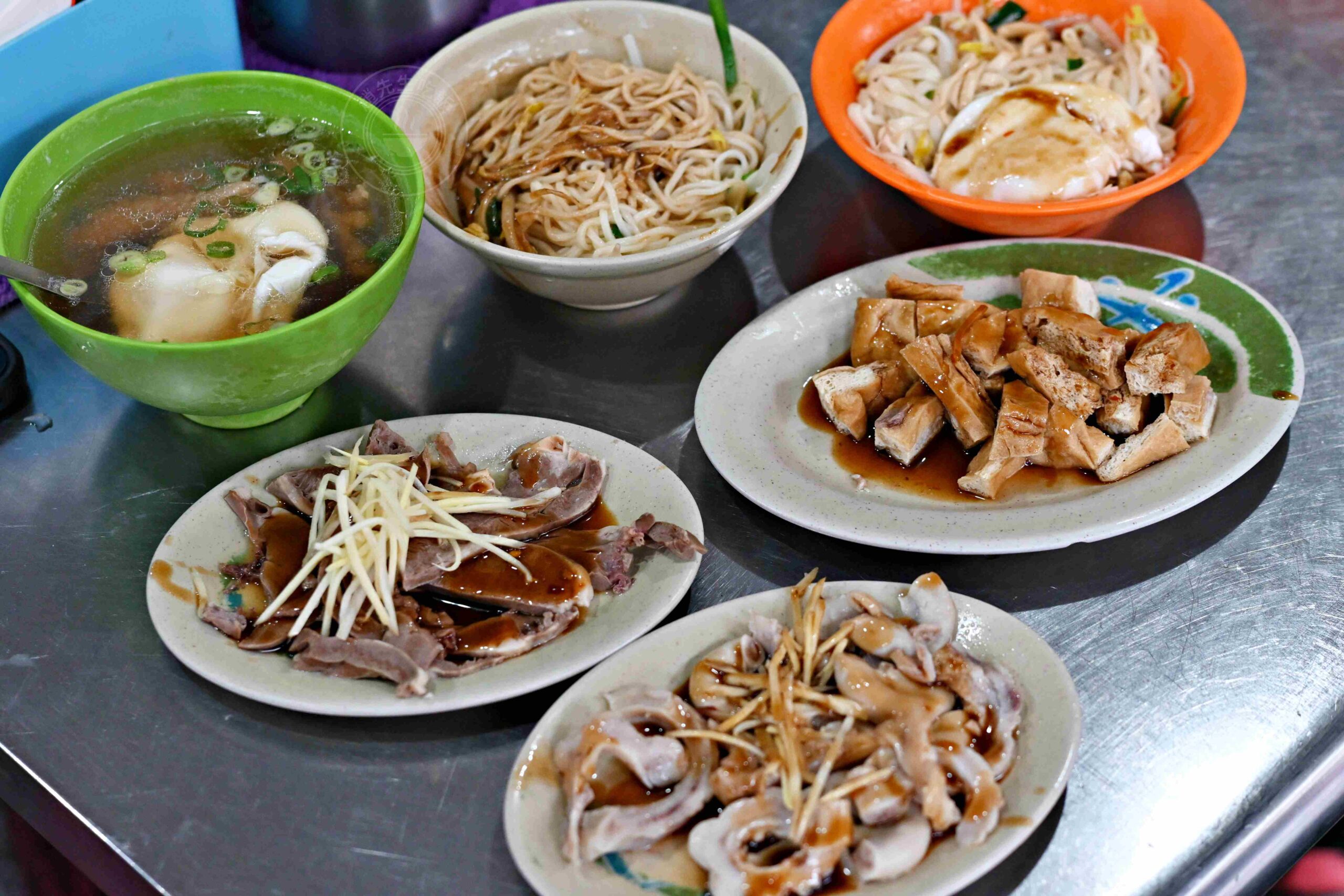 【板橋美食】王家小吃(乾麵 肉羹),在地人私藏無招牌便宜小吃推薦(菜單) @趙先生吃飯 【板橋美食】王家小吃(乾麵 肉羹),在地人私藏無招牌便宜小吃推薦(菜單) @趙先生吃飯