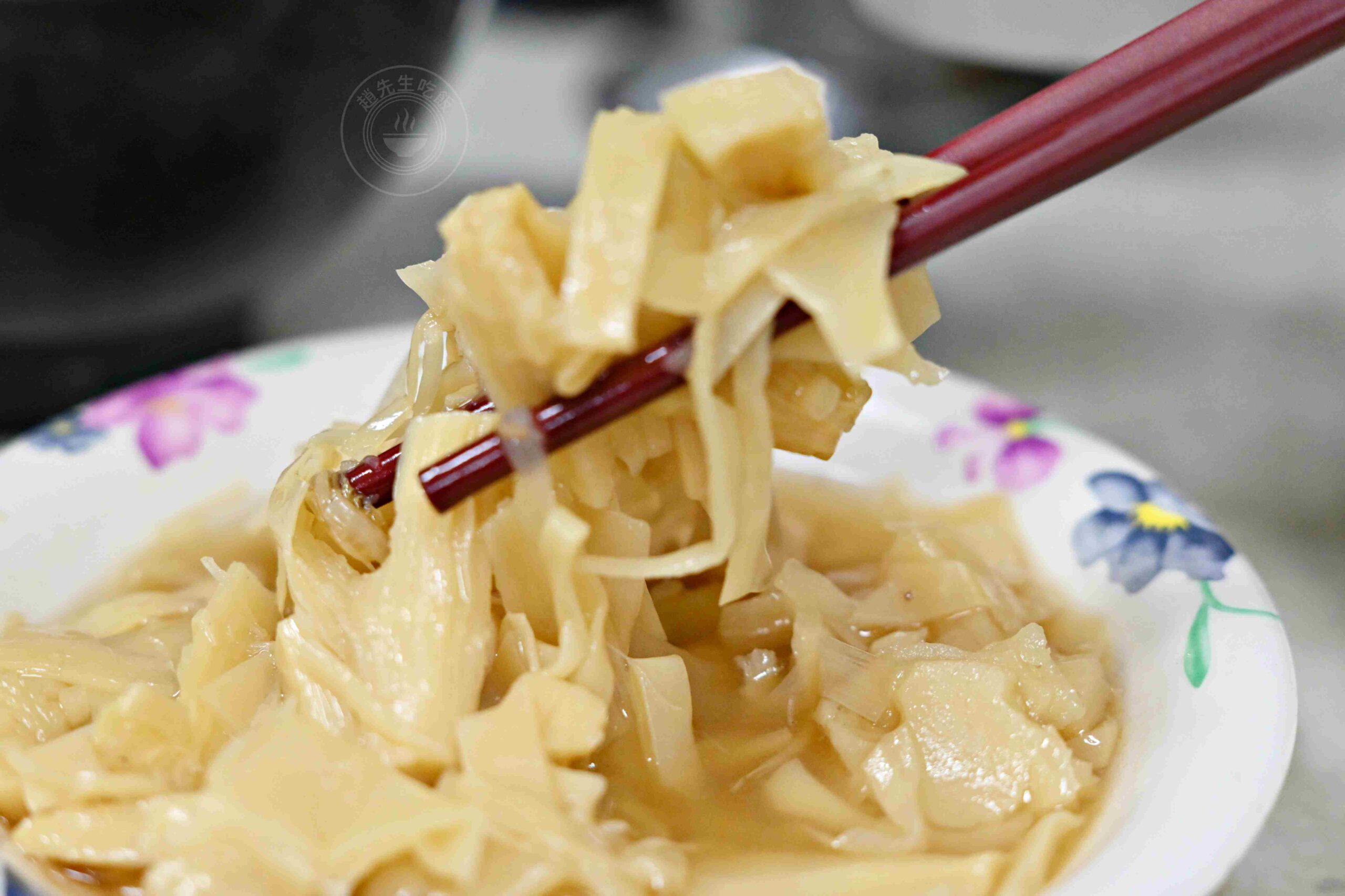 【板橋美食】阿益魯肉飯,台北絕版15元卻意外好吃,小菜也都便宜好吃推薦(菜單) @趙先生吃飯 【板橋美食】阿益魯肉飯,台北絕版15元卻意外好吃,小菜也都便宜好吃推薦(菜單) @趙先生吃飯