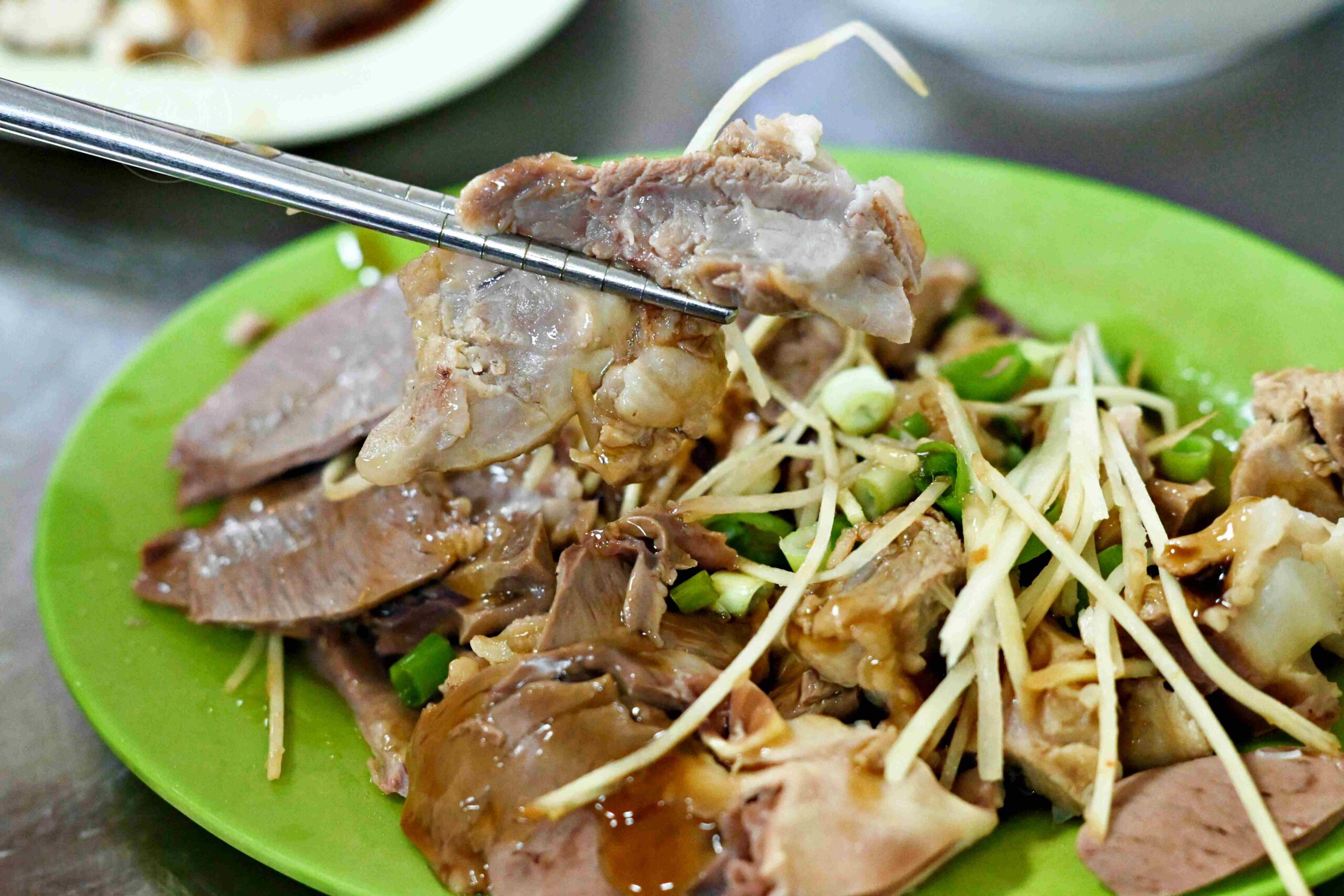 【信義區美食】阿月米粉湯-吳興商圈，隱藏在傳統市場的在地米粉湯早午餐(推薦) @趙先生吃飯