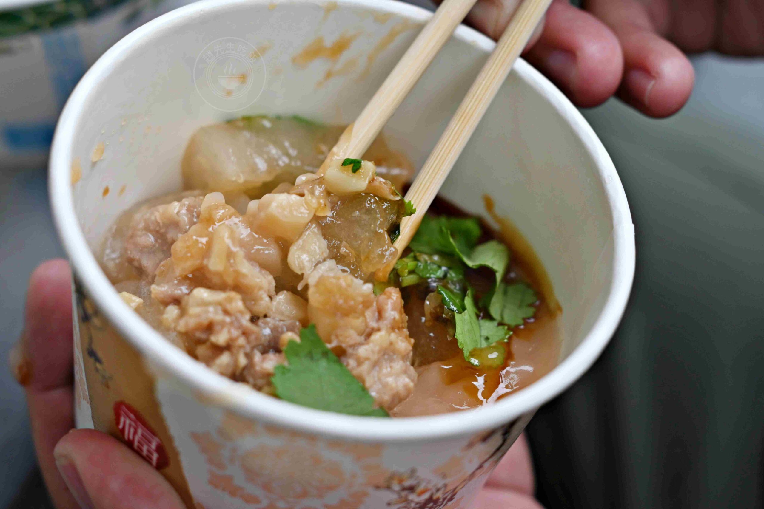 【南京三民美食】彰化肉圓魷魚羹，50年市場排隊老店，肉羹、肉圓意外超強(菜單) @趙先生吃飯