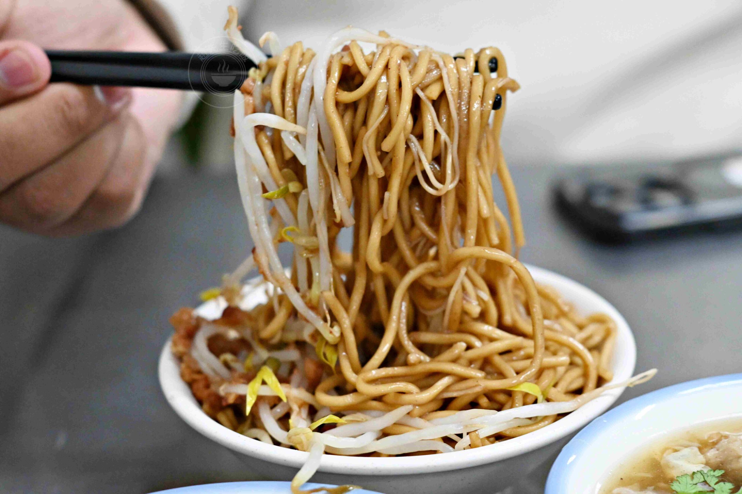 【中和美食】大胖肉焿光華總店，高人氣老店，肉羹湯可續湯、炒麵夠香都推薦(菜單) @趙先生吃飯