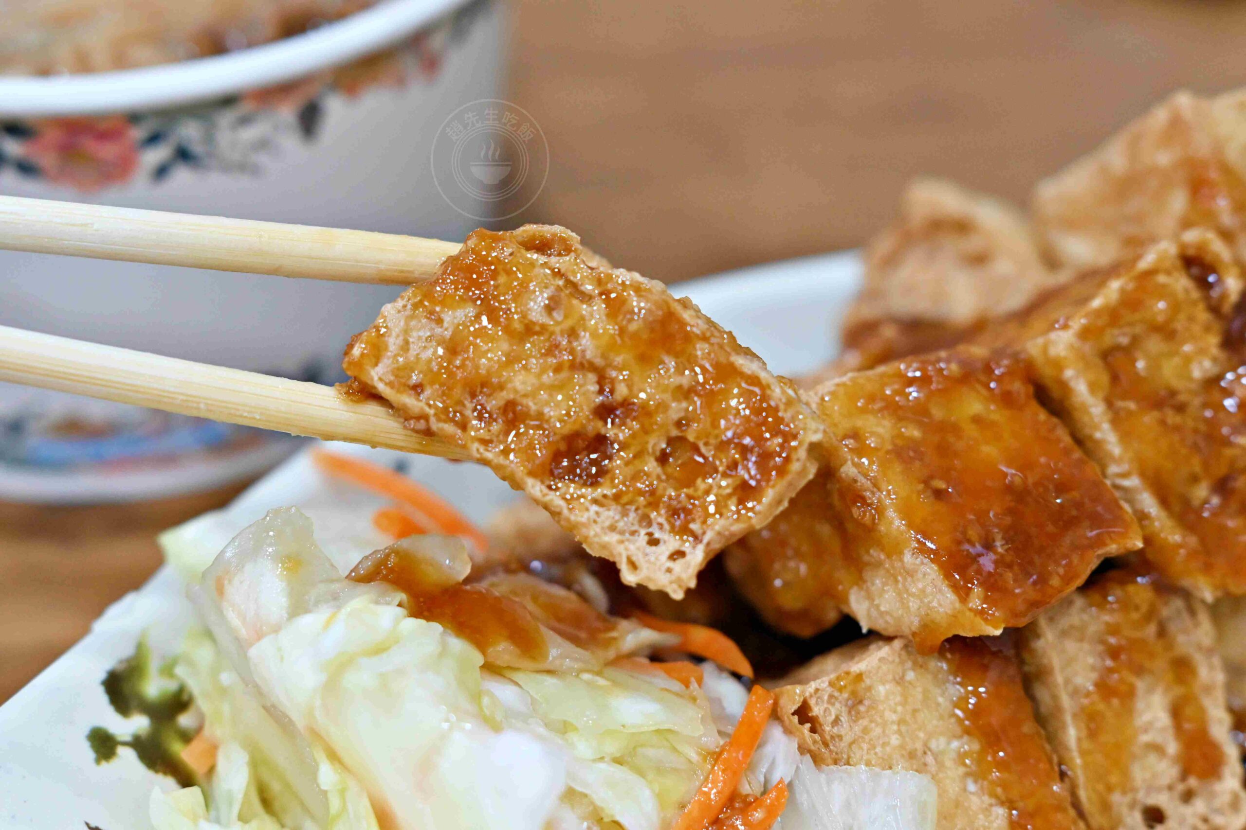 【古亭美食】同心大腸蚵仔麵線，500碗得獎，滿滿配料麵線，臭豆腐超有名推薦(菜單) @趙先生吃飯