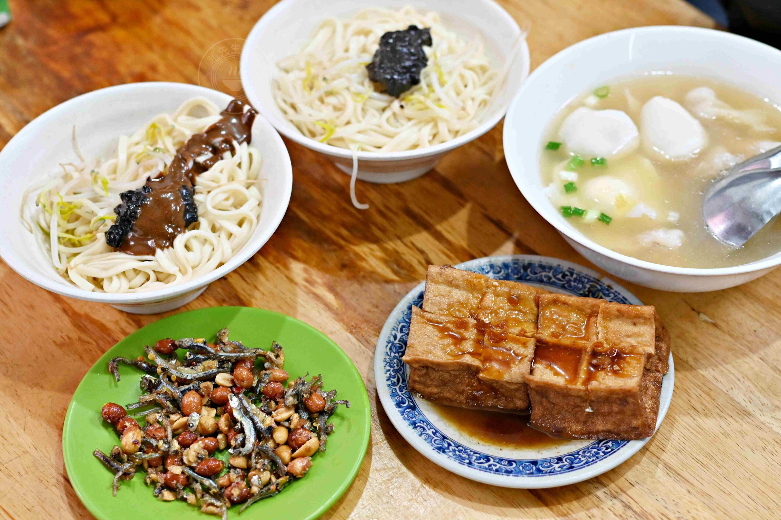 【古亭美食】金華麵店，40年老字號巷弄隱藏版超高CP值老味道推薦炸醬麵(菜單) @趙先生吃飯