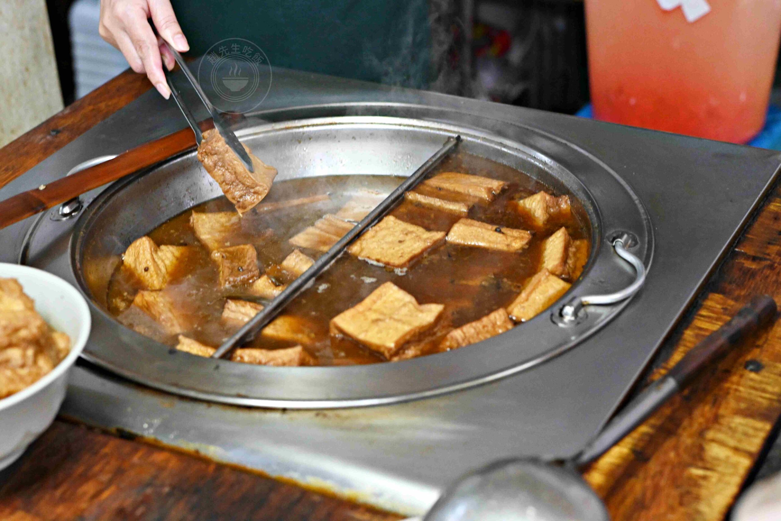 【古亭美食】金華麵店，40年老字號巷弄隱藏版超高CP值老味道推薦炸醬麵(菜單) @趙先生吃飯