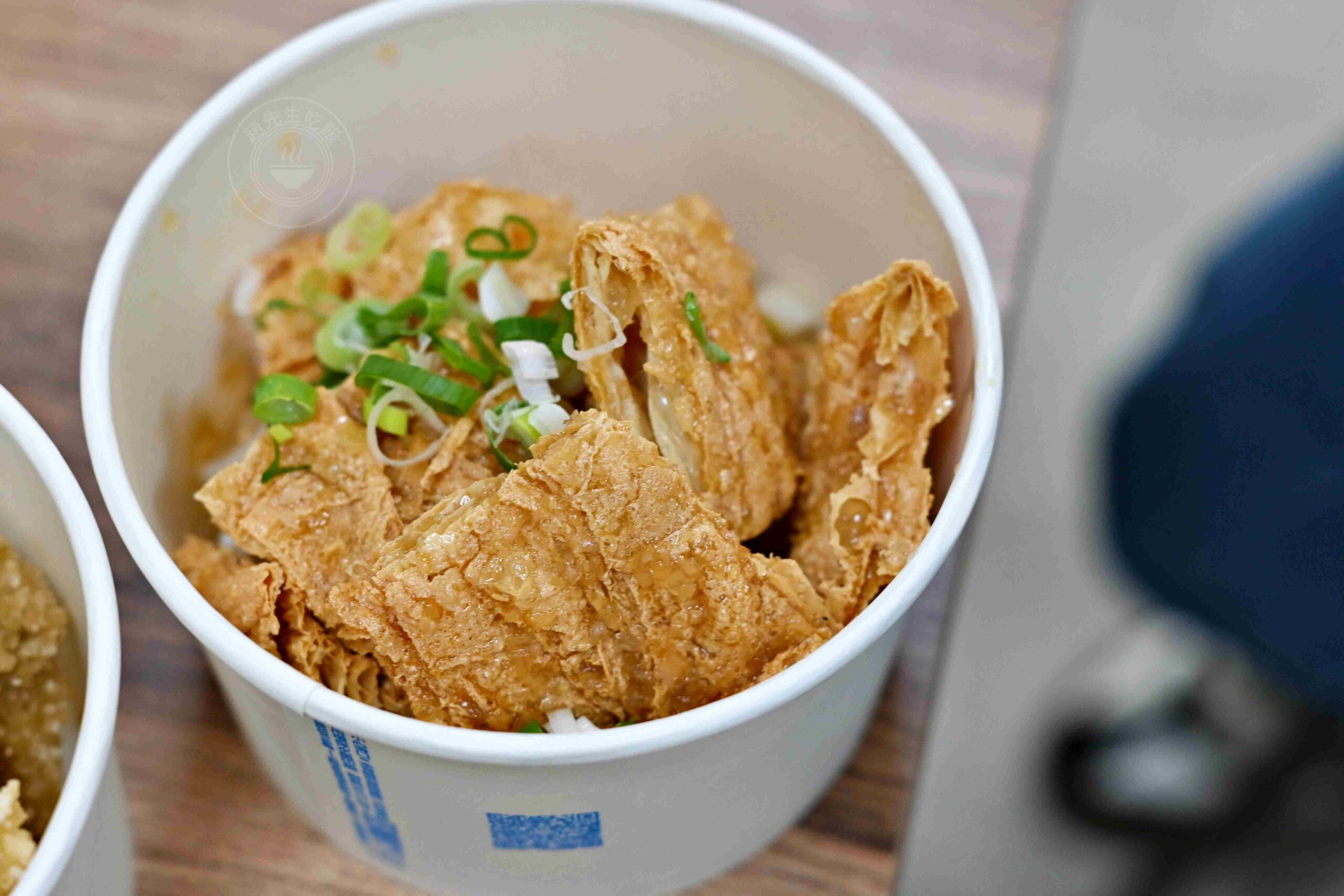 【萬里美食】漁聞樂小卷米粉，99元有8隻小卷米粉湯、滷肉飯超強吃到飽(菜單) @趙先生吃飯