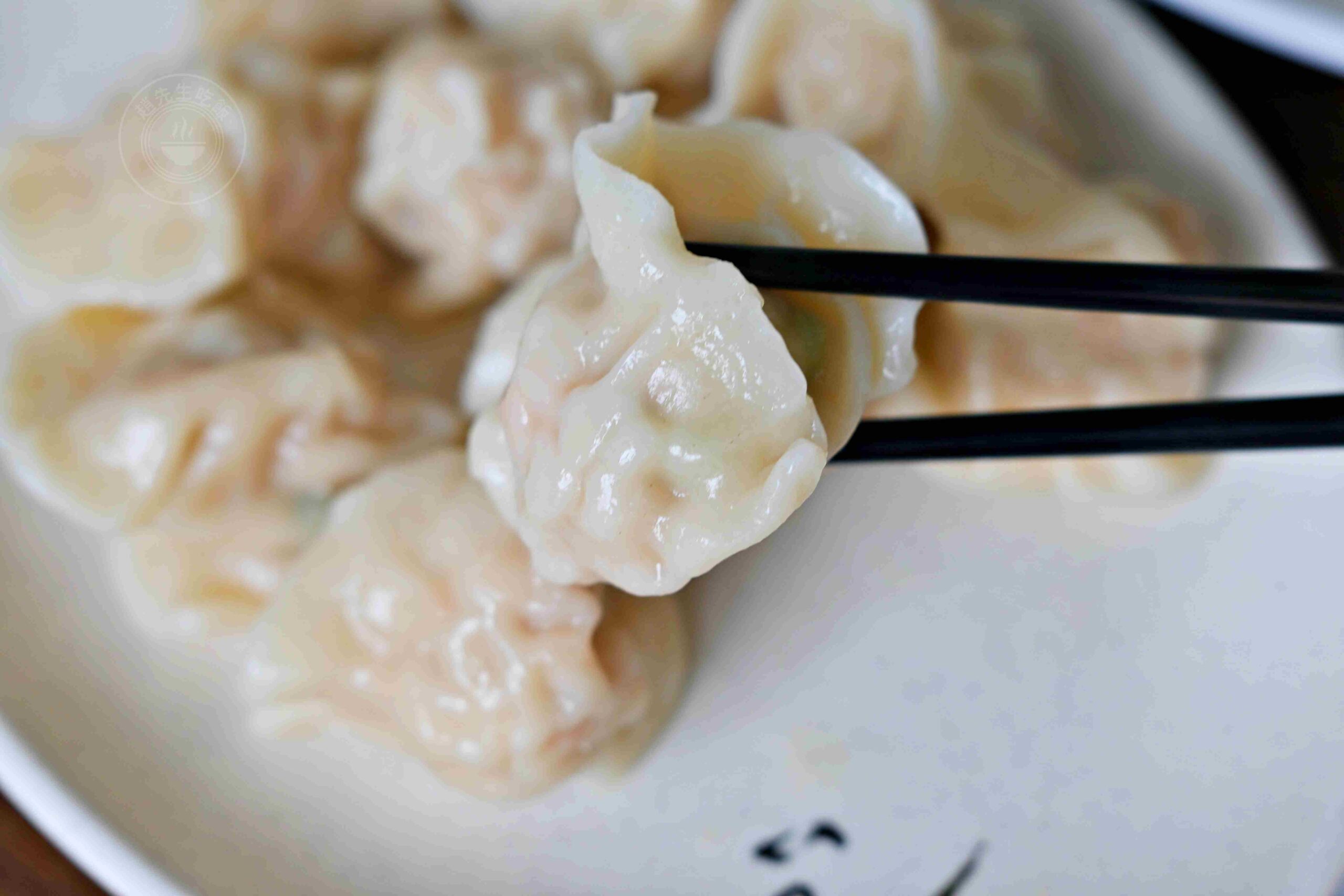 【板橋美食】豪季水餃專賣店,整隻大蝦子超滿足,韭菜豬肉、酸辣湯也推薦(菜單) @趙先生吃飯 【板橋美食】豪季水餃專賣店,整隻大蝦子超滿足,韭菜豬肉、酸辣湯也推薦(菜單) @趙先生吃飯