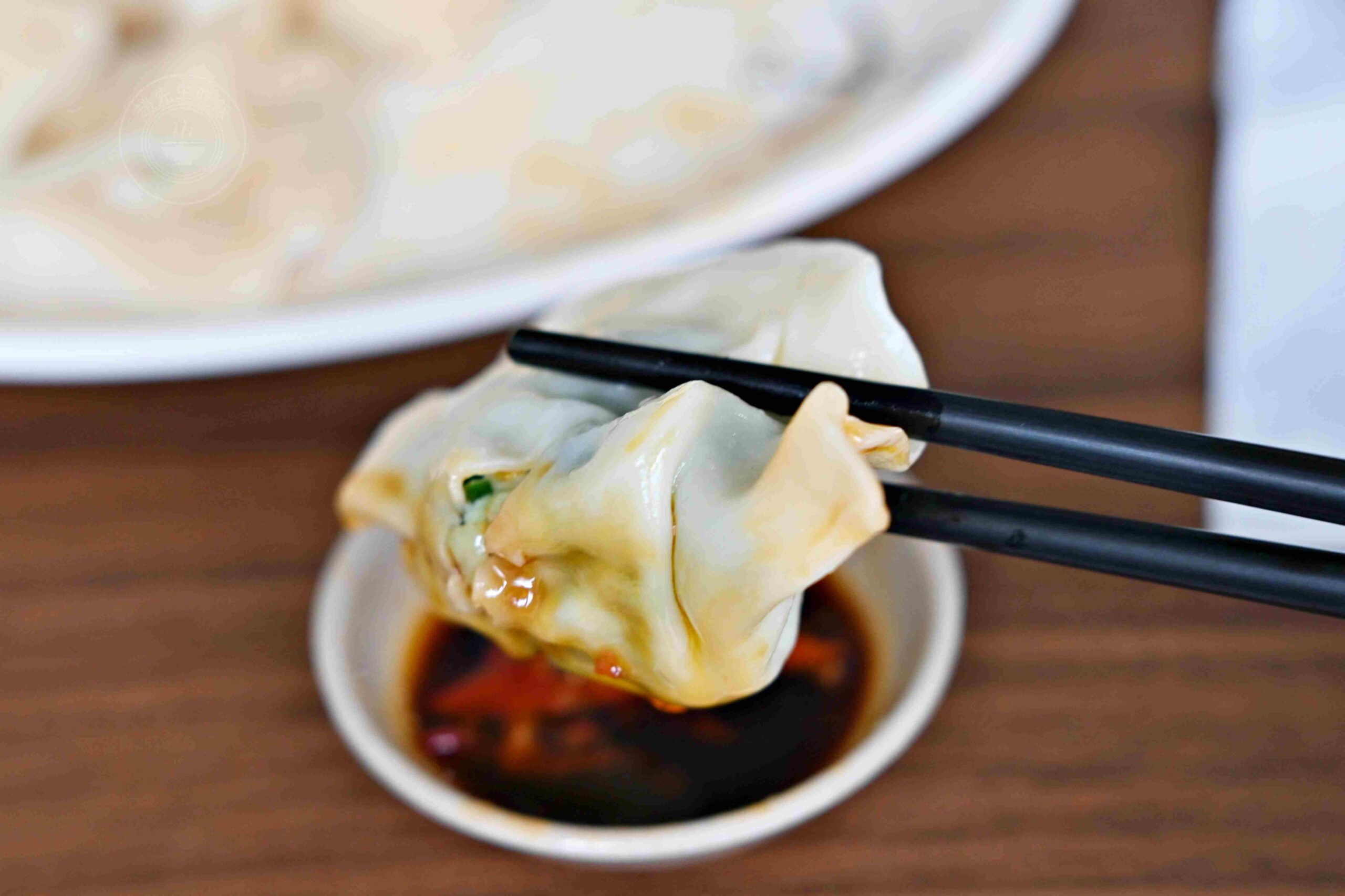 【板橋美食】豪季水餃專賣店,整隻大蝦子超滿足,韭菜豬肉、酸辣湯也推薦(菜單) @趙先生吃飯 【板橋美食】豪季水餃專賣店,整隻大蝦子超滿足,韭菜豬肉、酸辣湯也推薦(菜單) @趙先生吃飯