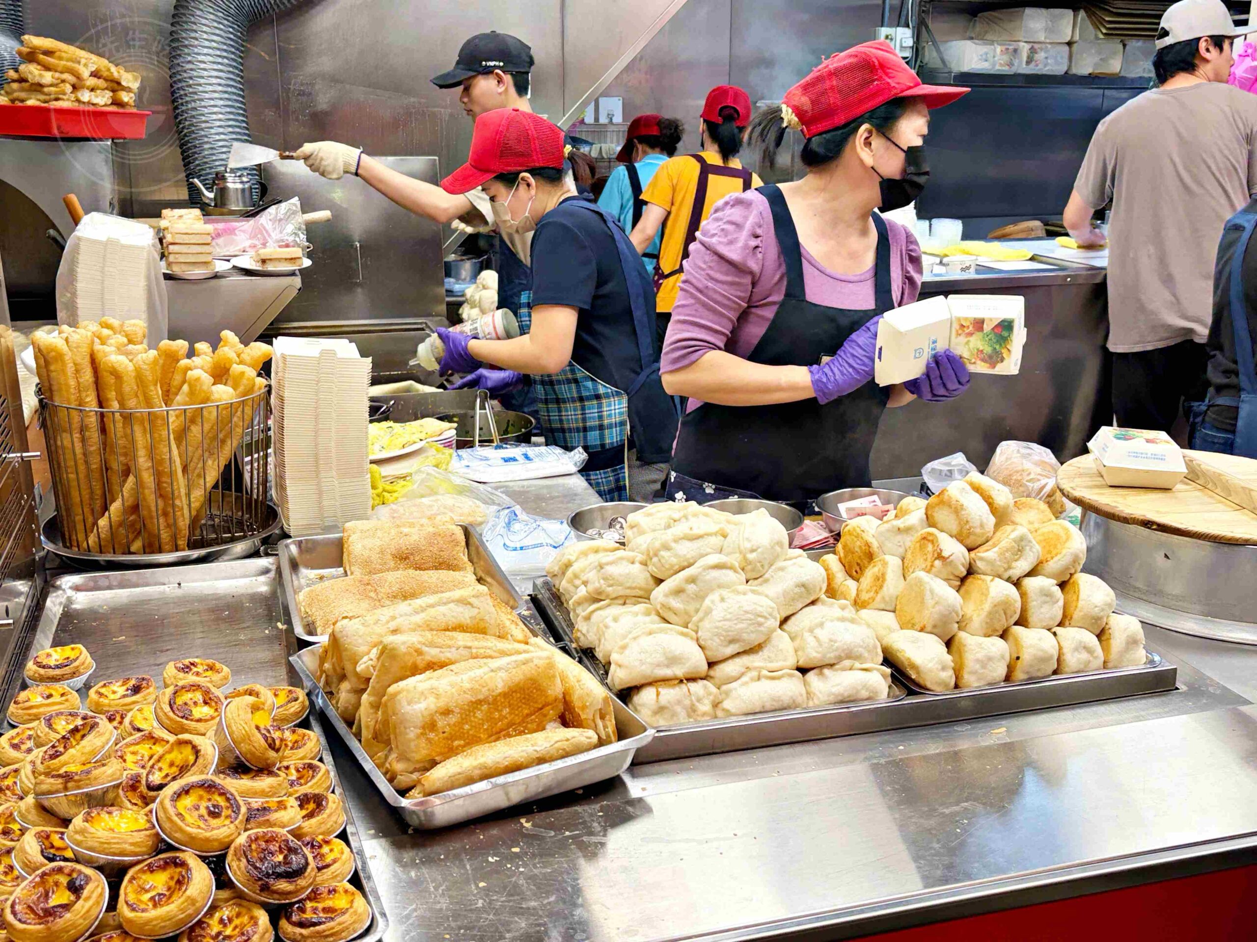 【中山區美食】曾家豆漿，超巨大便宜肉包，燒餅油條、蛋塔隨便都好吃推薦(菜單) @趙先生吃飯