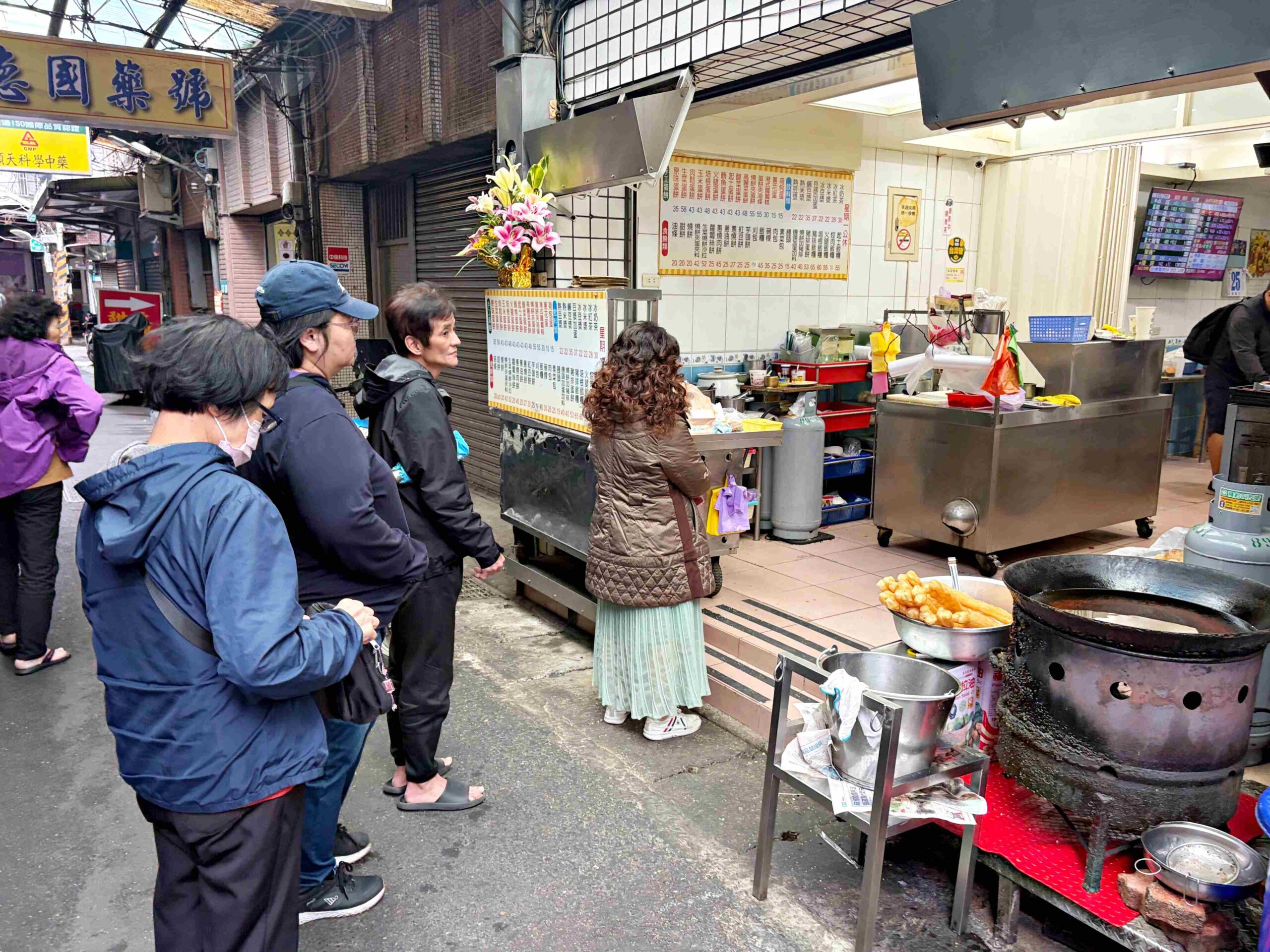 【板橋美食】原味豆漿店，在地人私藏50年巷弄老字號，媲美阜杭推薦(菜單) @趙先生吃飯