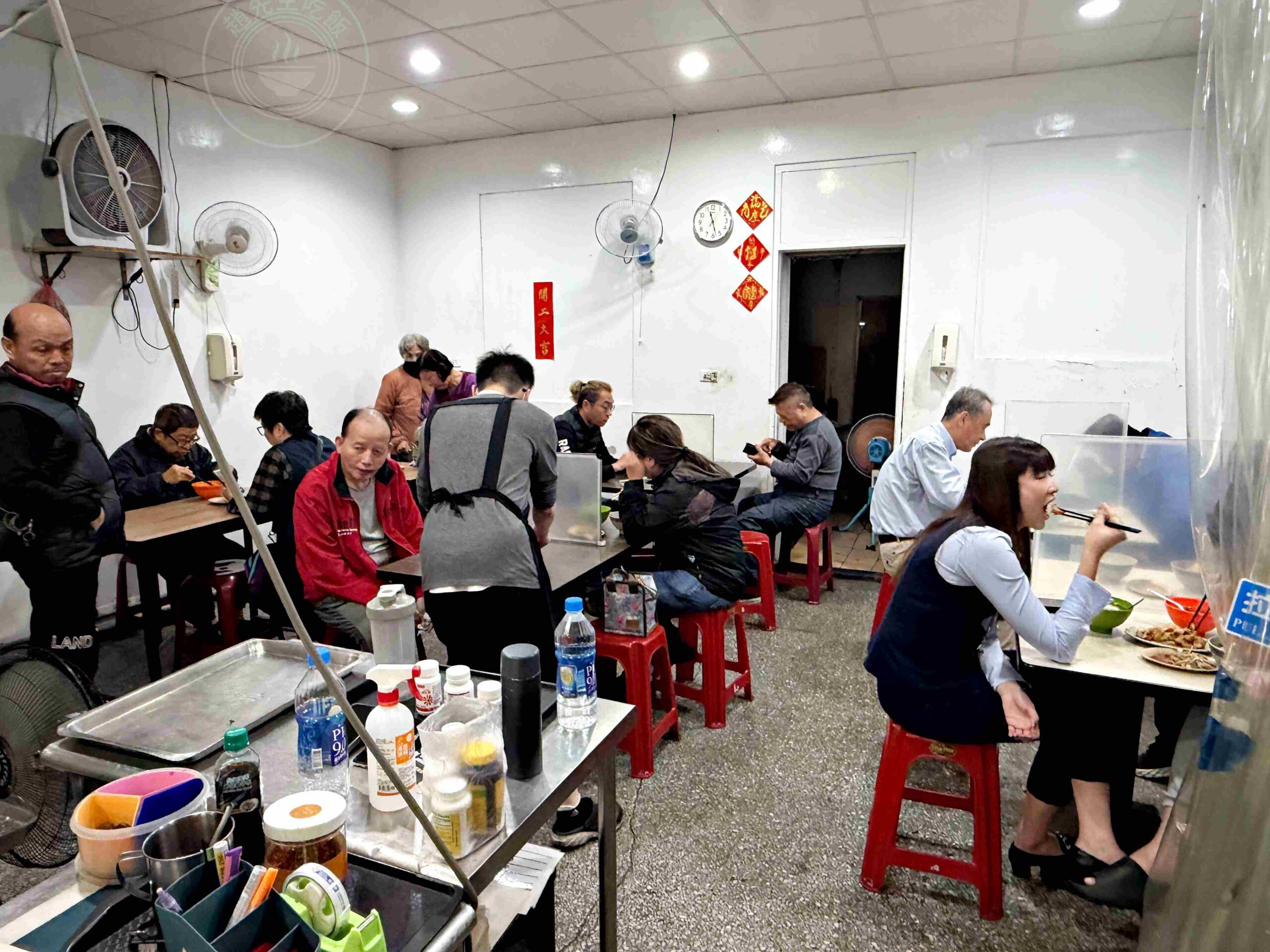 【板橋美食】王家小吃(乾麵 肉羹)，在地人私藏無招牌便宜小吃推薦(菜單) @趙先生吃飯