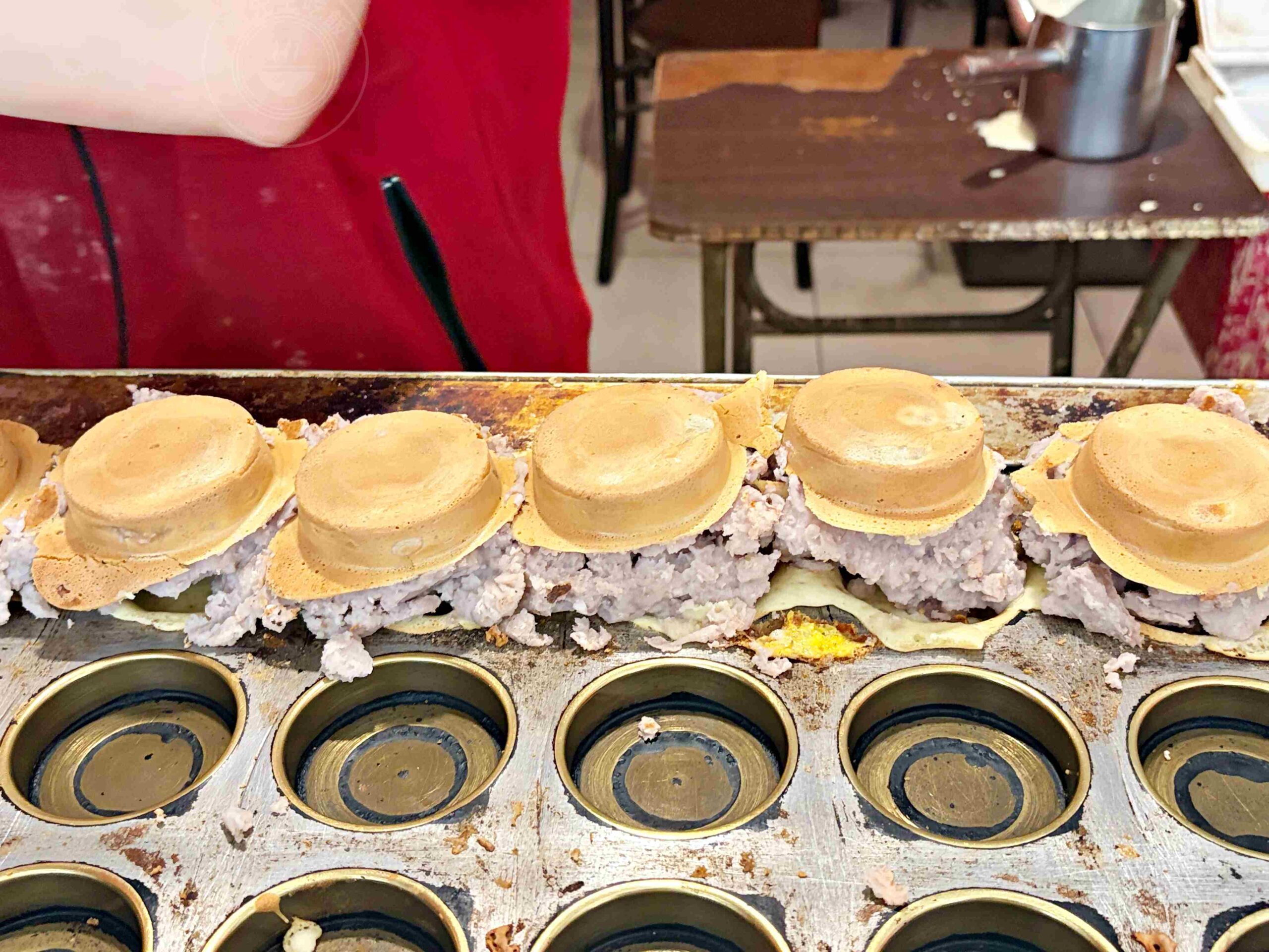 【板橋美食】太極鰲車輪餅，巨無霸爆餡紅豆餅推薦，竟然只要15元無敵好吃(菜單) @趙先生吃飯