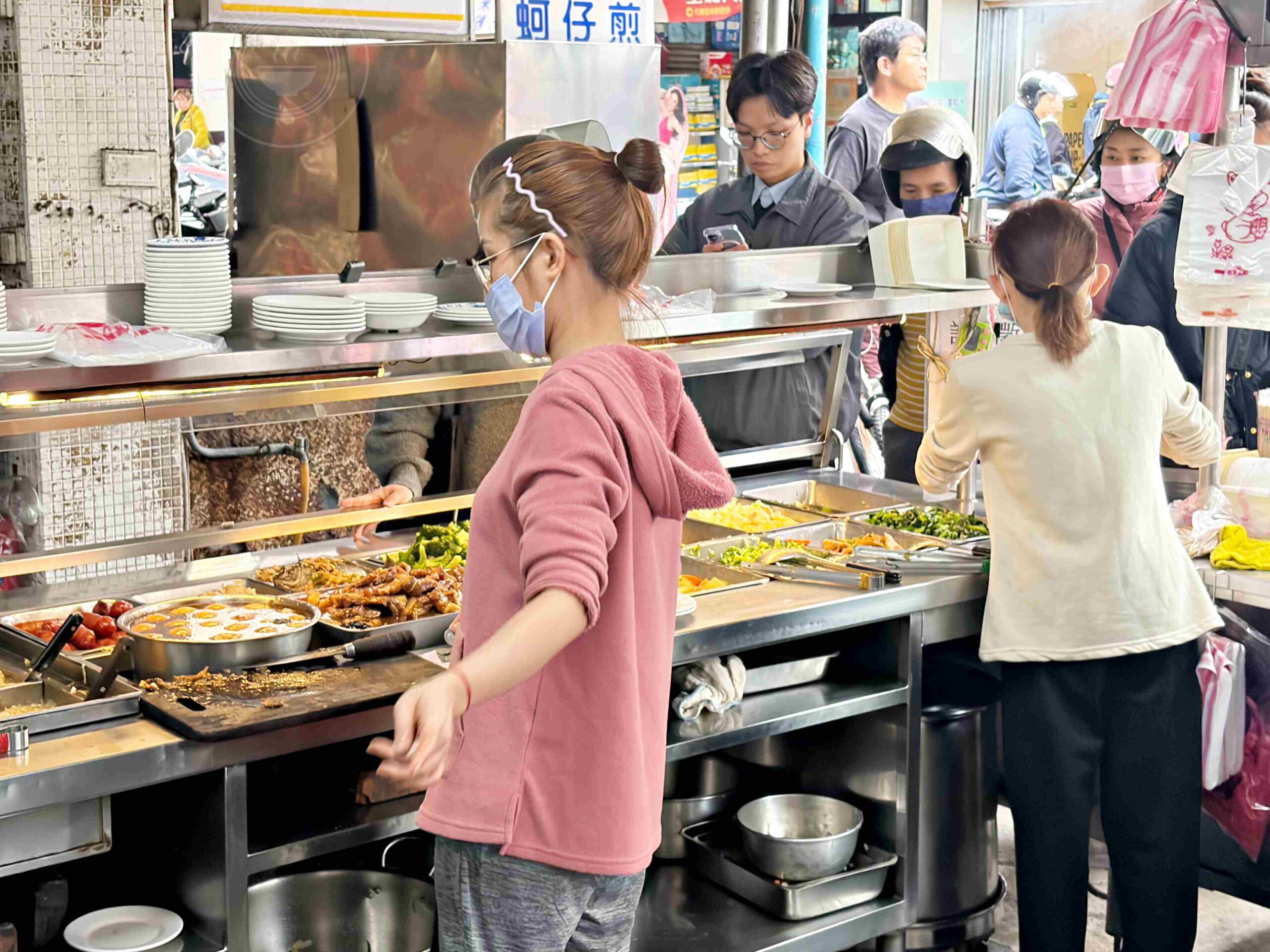 【板橋美食】阿益魯肉飯,台北絕版15元卻意外好吃,小菜也都便宜好吃推薦(菜單) @趙先生吃飯 【板橋美食】阿益魯肉飯,台北絕版15元卻意外好吃,小菜也都便宜好吃推薦(菜單) @趙先生吃飯