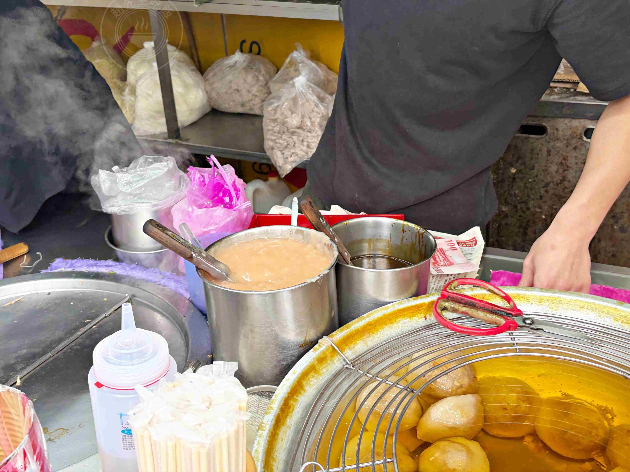 【南京三民美食】彰化肉圓魷魚羹，50年市場排隊老店，肉羹、肉圓意外超強(菜單) @趙先生吃飯