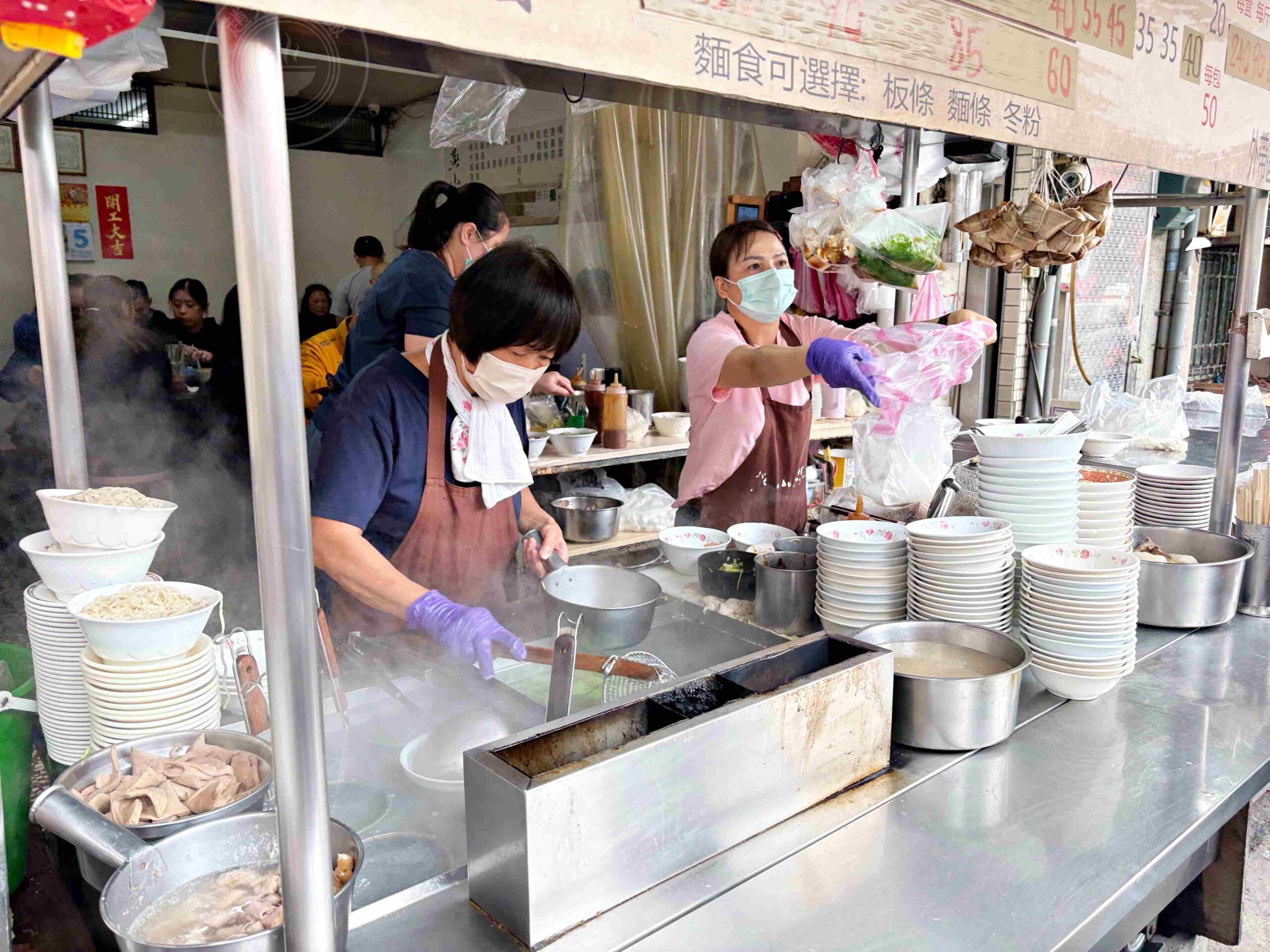 【雙連美食】燕山湯圓，傳承三代的超人氣排隊小吃，湯圓、肉粽、餛飩湯都厲害推薦(菜單) @趙先生吃飯