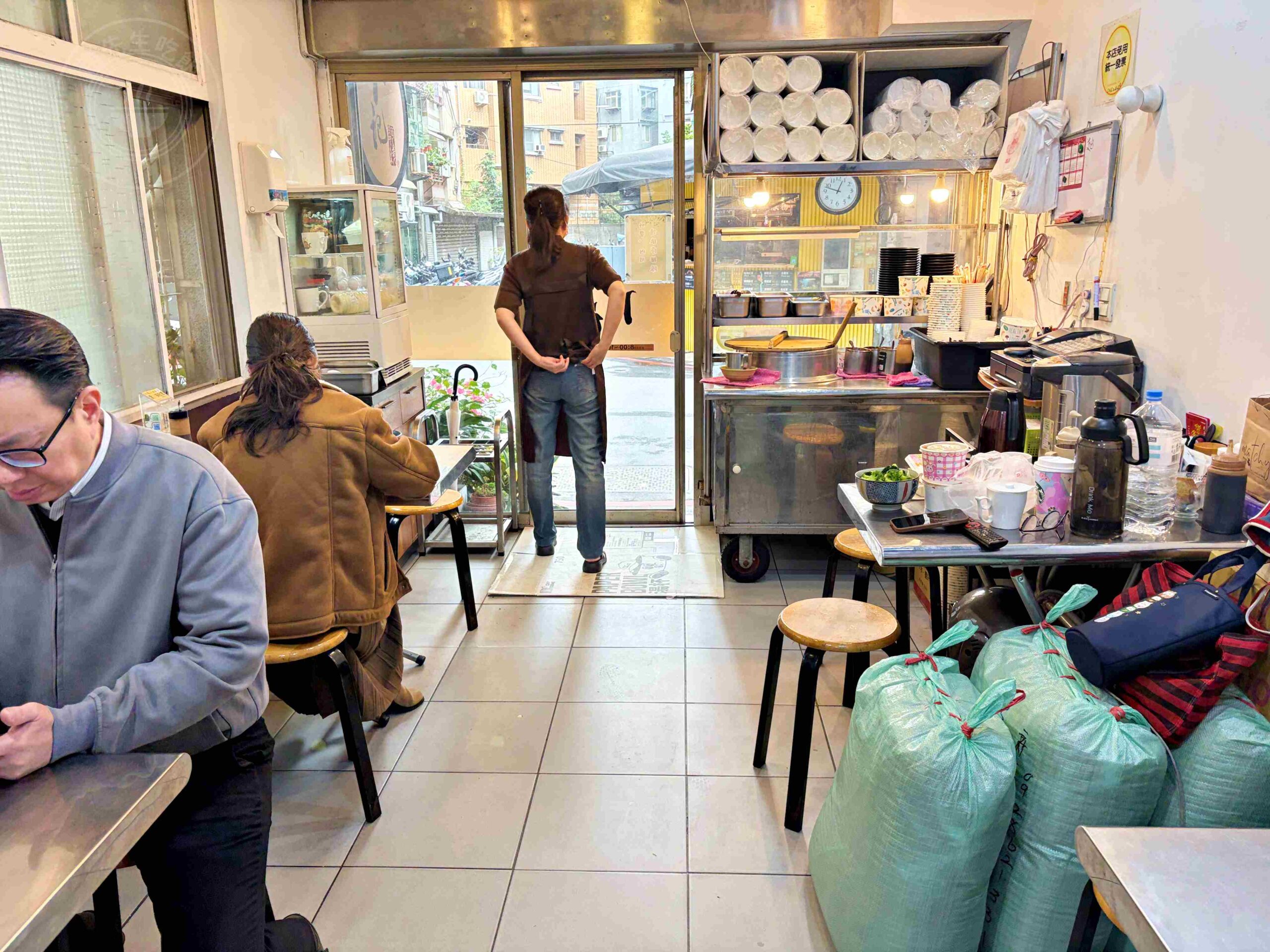 【永和美食】卜記麵線，巷弄隱藏版大顆鮮蚵與靈魂辣菜脯推薦(菜單) @趙先生吃飯