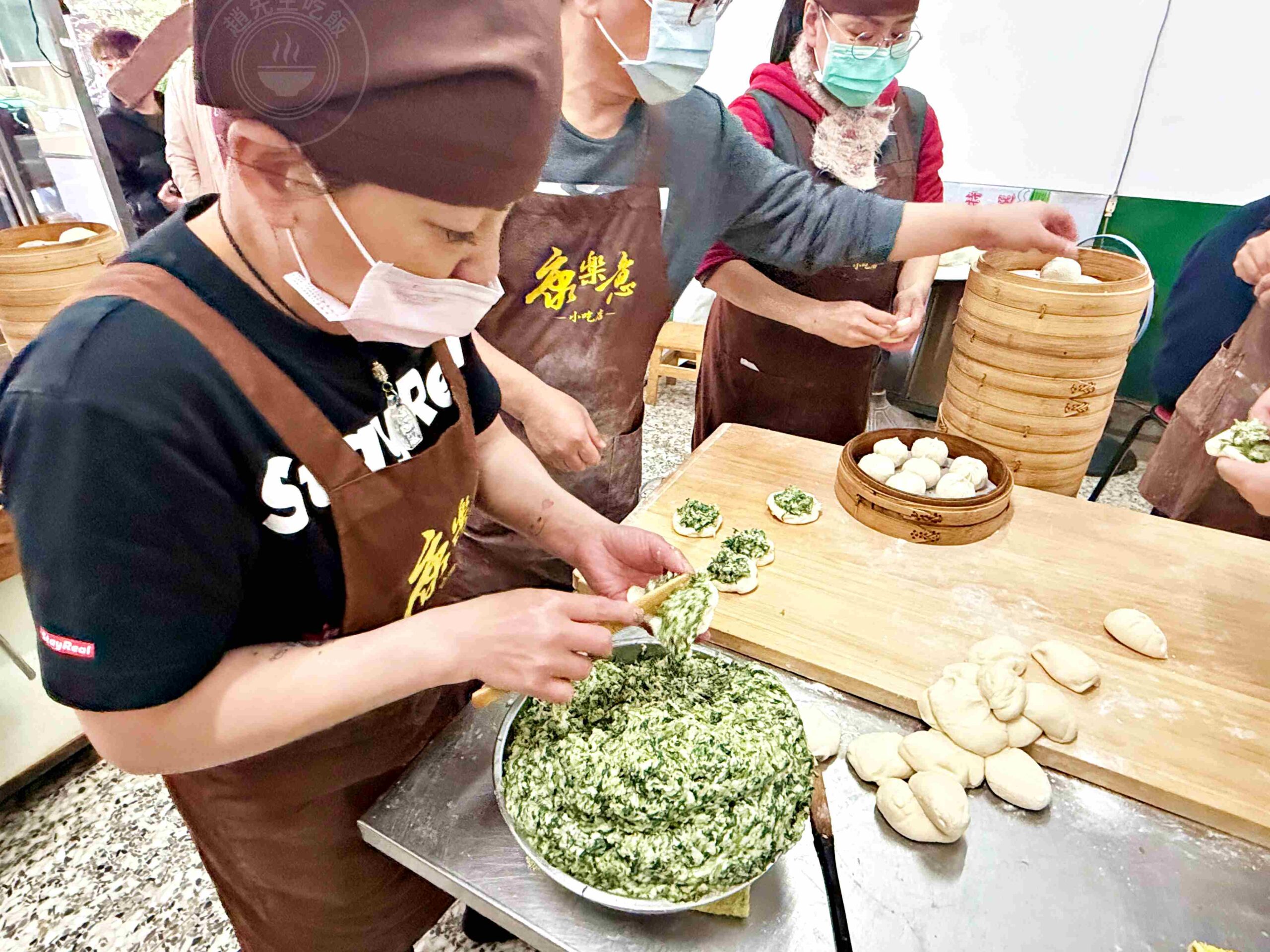 【古亭美食】康樂意小吃店，被麵店耽誤的四十年包子店，肉包、菜包都超強(菜單) @趙先生吃飯