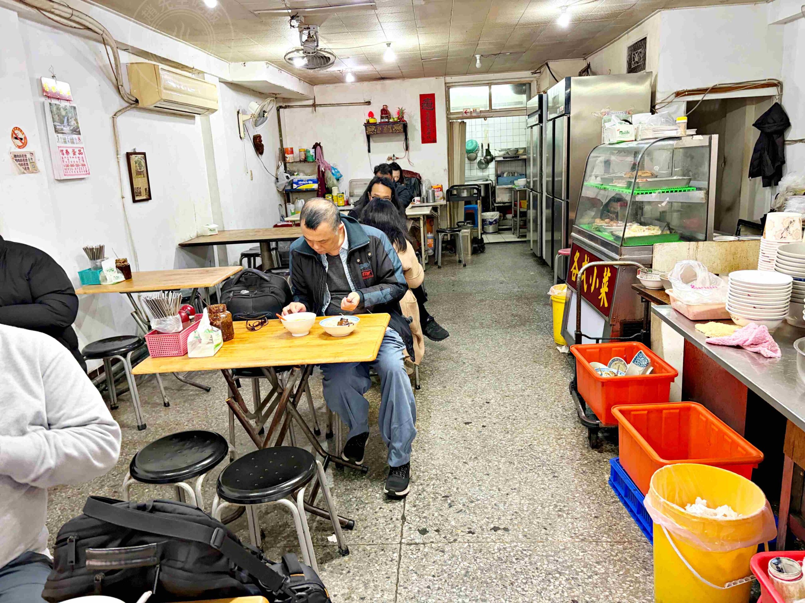 【古亭美食】金華麵店，40年老字號巷弄隱藏版超高CP值老味道推薦炸醬麵(菜單) @趙先生吃飯