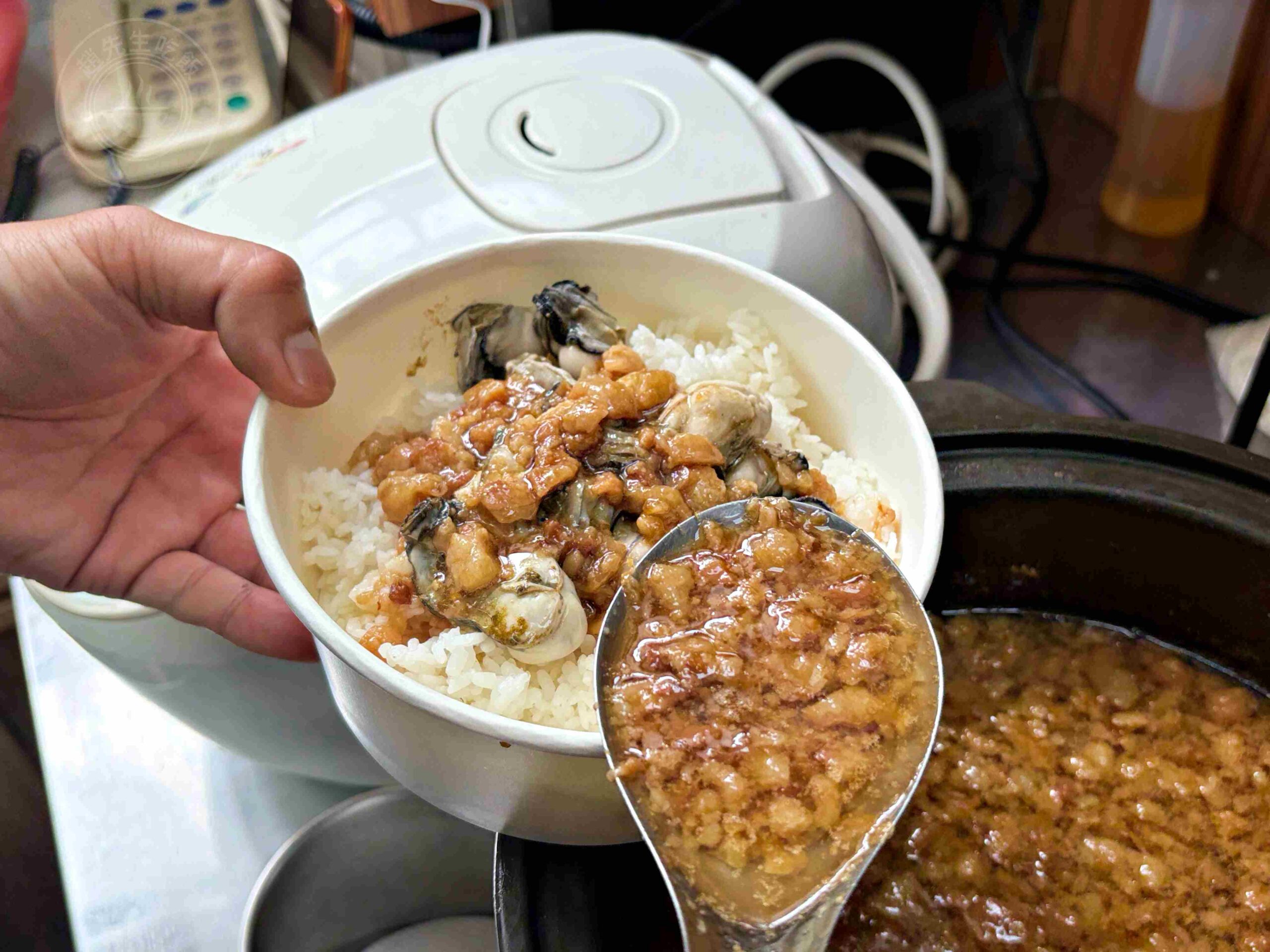 【萬里美食】漁聞樂小卷米粉，99元有8隻小卷米粉湯、滷肉飯超強吃到飽(菜單) @趙先生吃飯