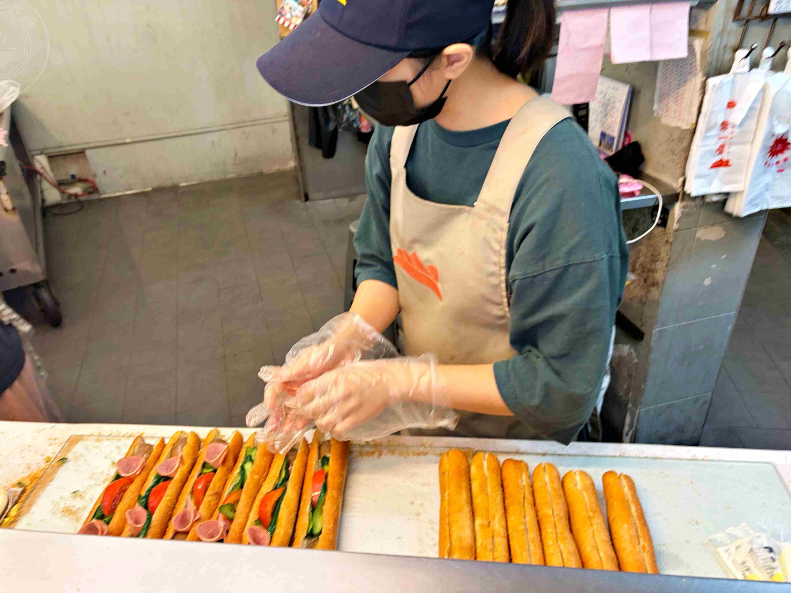 【基隆美食】九如營養三明治，20年人氣排隊現炸麵包，超高CP值必吃推薦(菜單) @趙先生吃飯