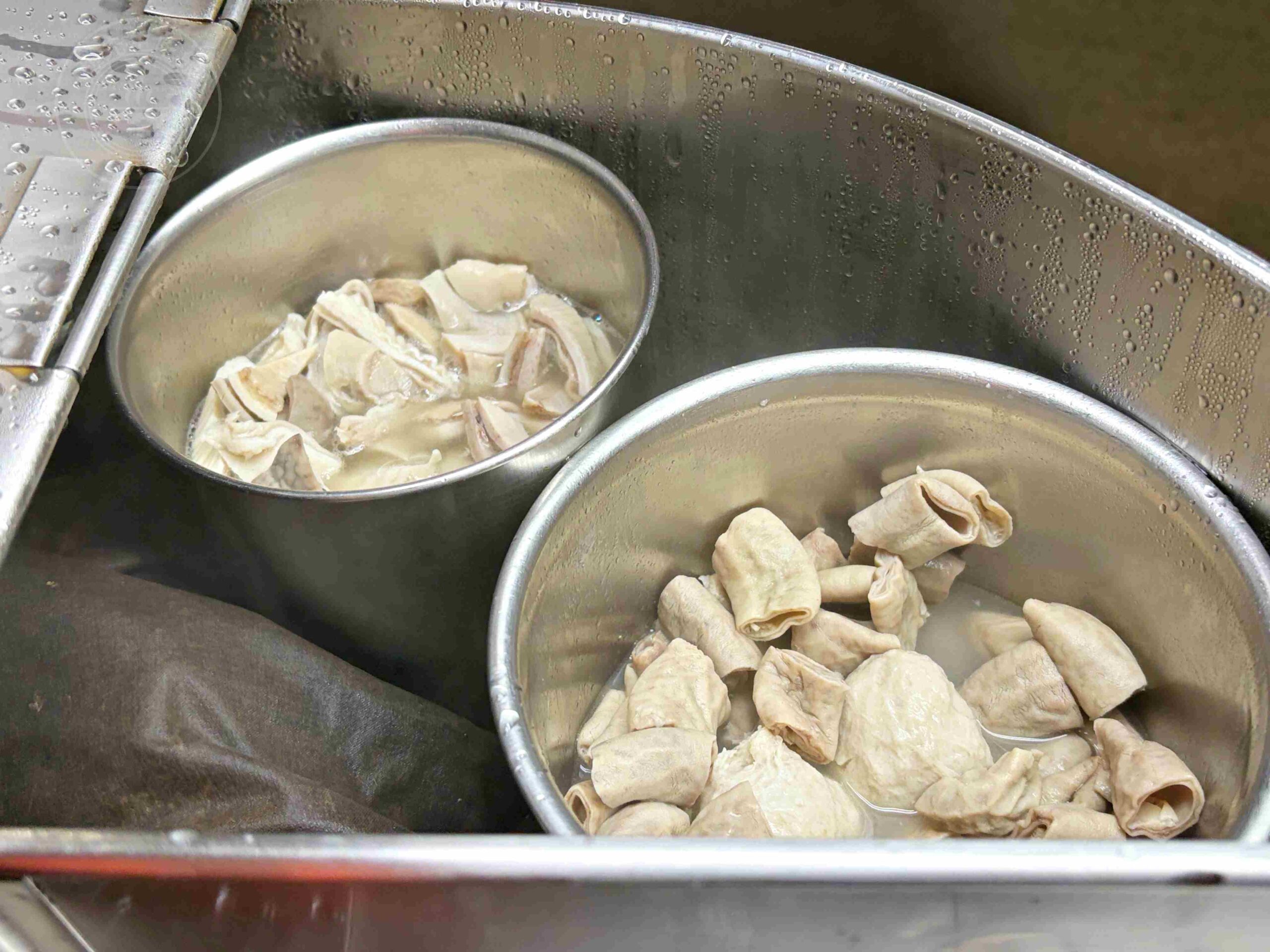 【三重美食】津味肉圓，兩大顆40元瘦肉內餡高CP值佛心小吃，綜合四神湯也強推薦(菜單) @趙先生吃飯