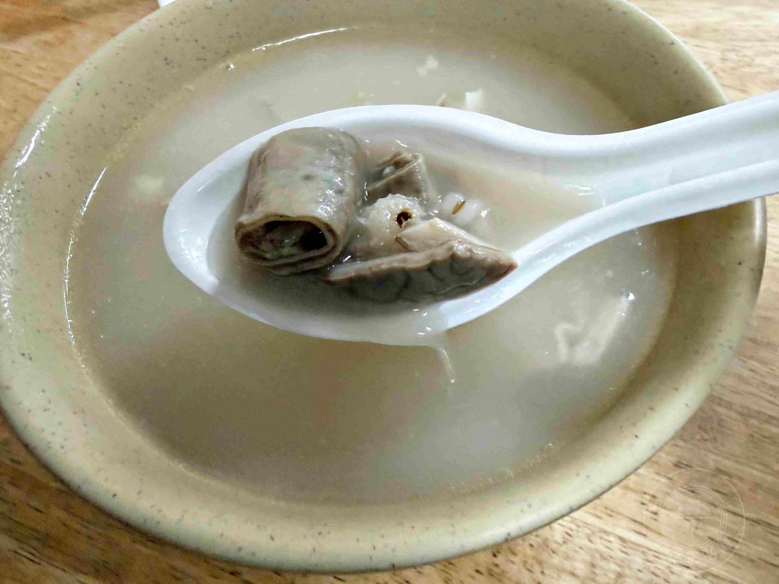 【三重美食】津味肉圓，兩大顆40元瘦肉內餡高CP值佛心小吃，綜合四神湯也強推薦(菜單) @趙先生吃飯