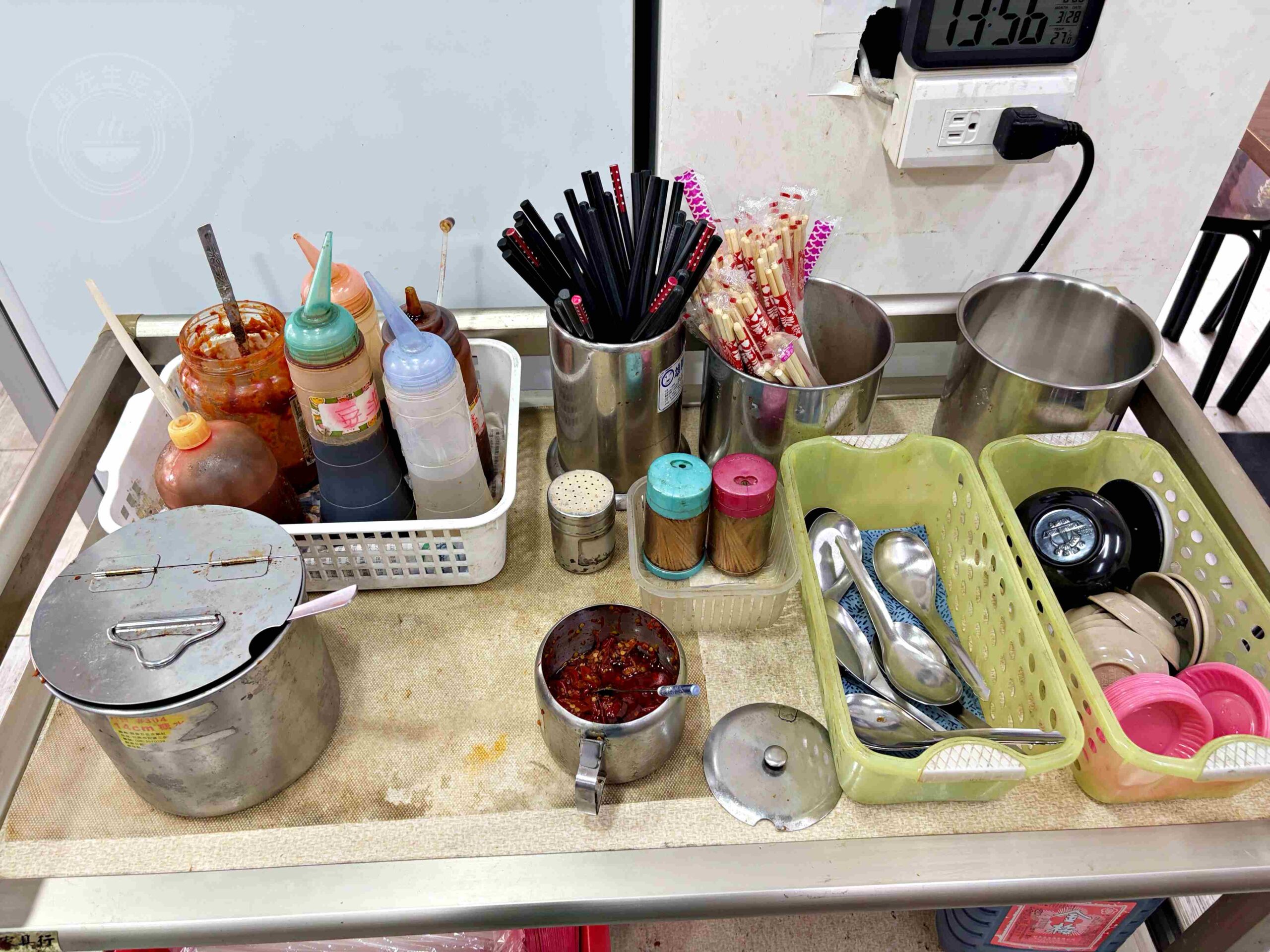 【板橋美食】豪季水餃專賣店,整隻大蝦子超滿足,韭菜豬肉、酸辣湯也推薦(菜單) @趙先生吃飯 【板橋美食】豪季水餃專賣店,整隻大蝦子超滿足,韭菜豬肉、酸辣湯也推薦(菜單) @趙先生吃飯