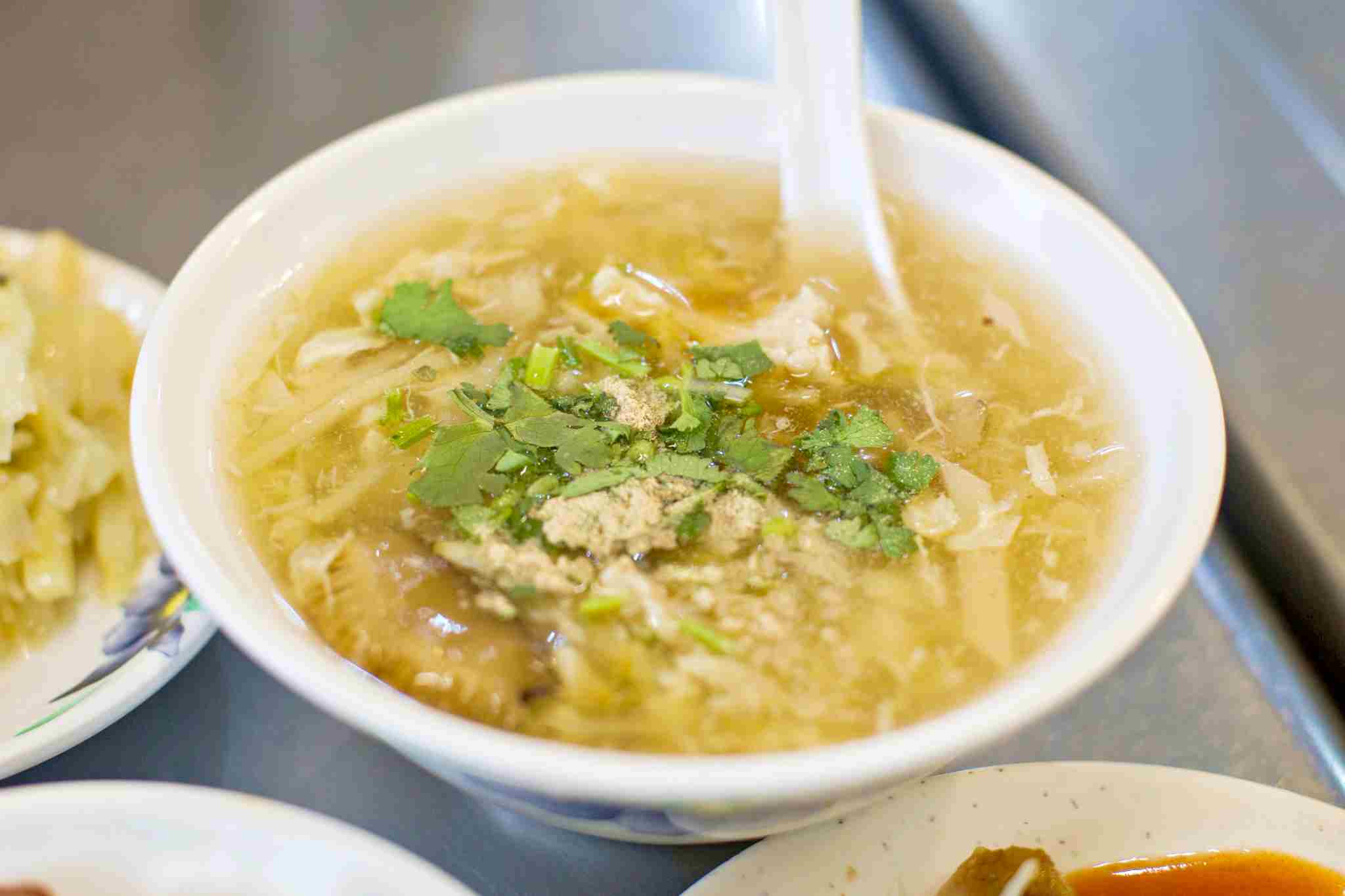 【中山美食】香滿園，早上六點半開賣早午餐，酸菜滷肉飯超特別，腿庫滷得超香(菜單) @趙先生吃飯