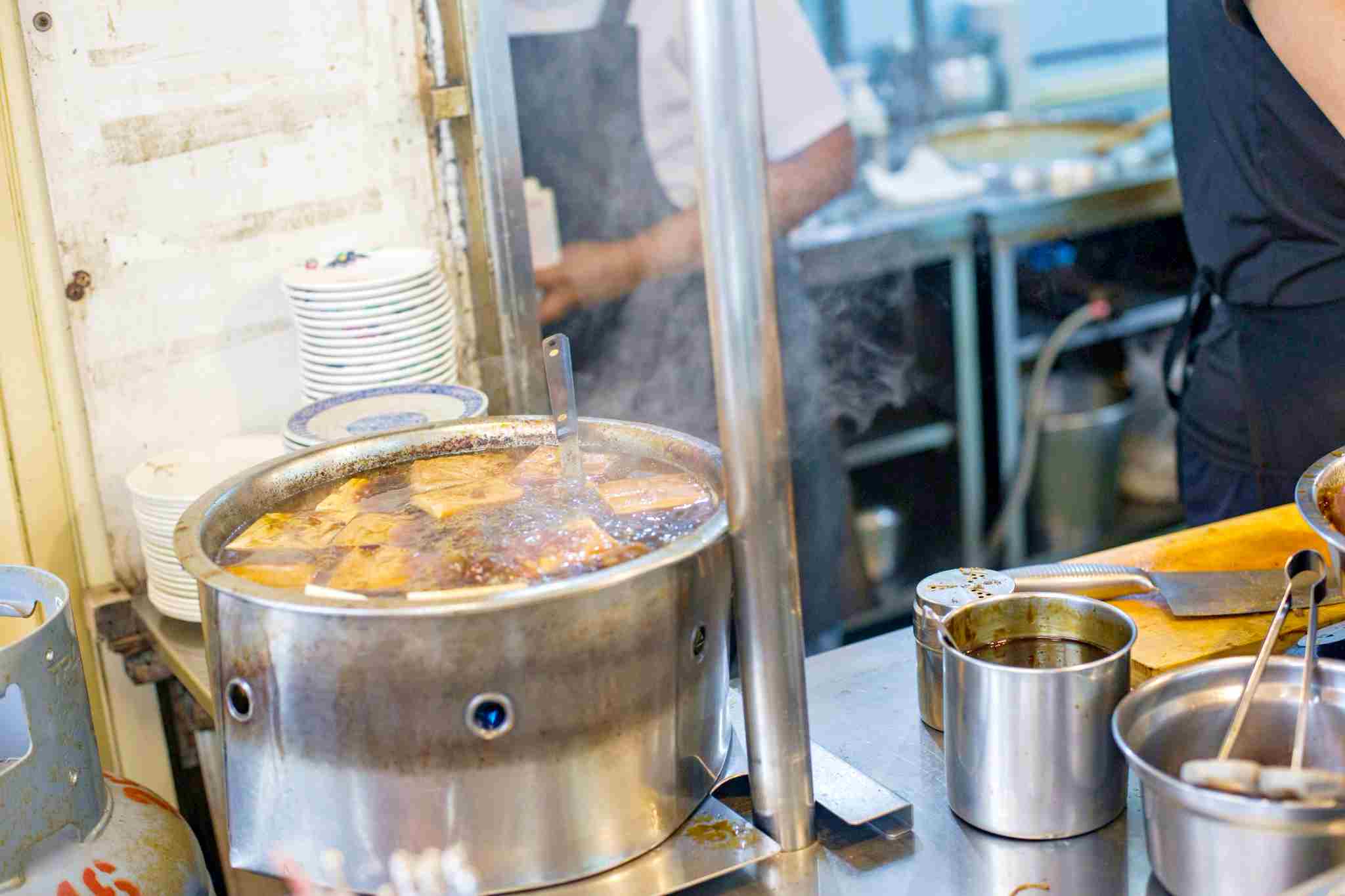 【中山美食】香滿園，早上六點半開賣早午餐，酸菜滷肉飯超特別，腿庫滷得超香(菜單) @趙先生吃飯