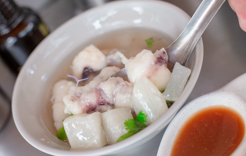 【雙連美食】雙連文記花枝羹，40年老字號清甜蘿蔔白羹配超大塊花枝推薦(菜單) @趙先生吃飯